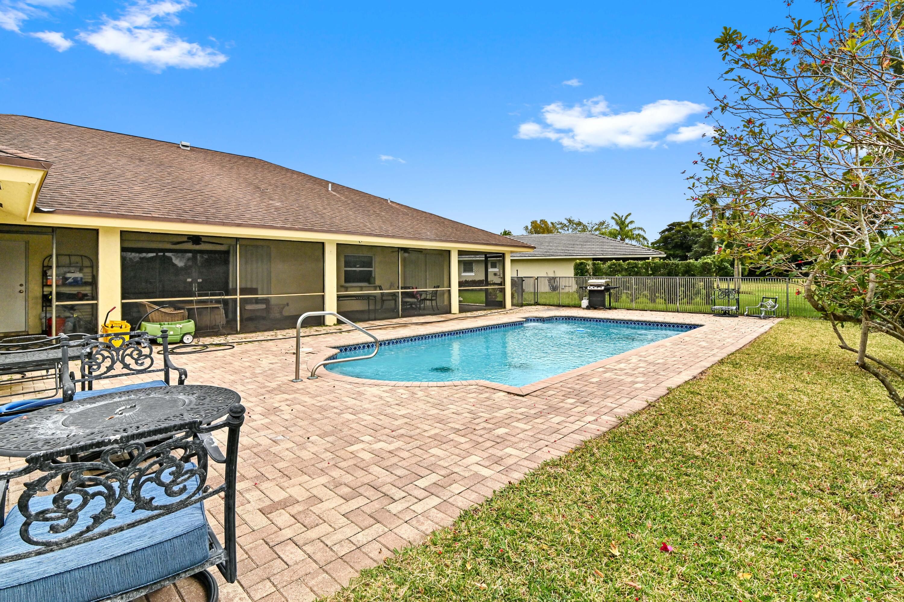 1395 Pine Valley Drive