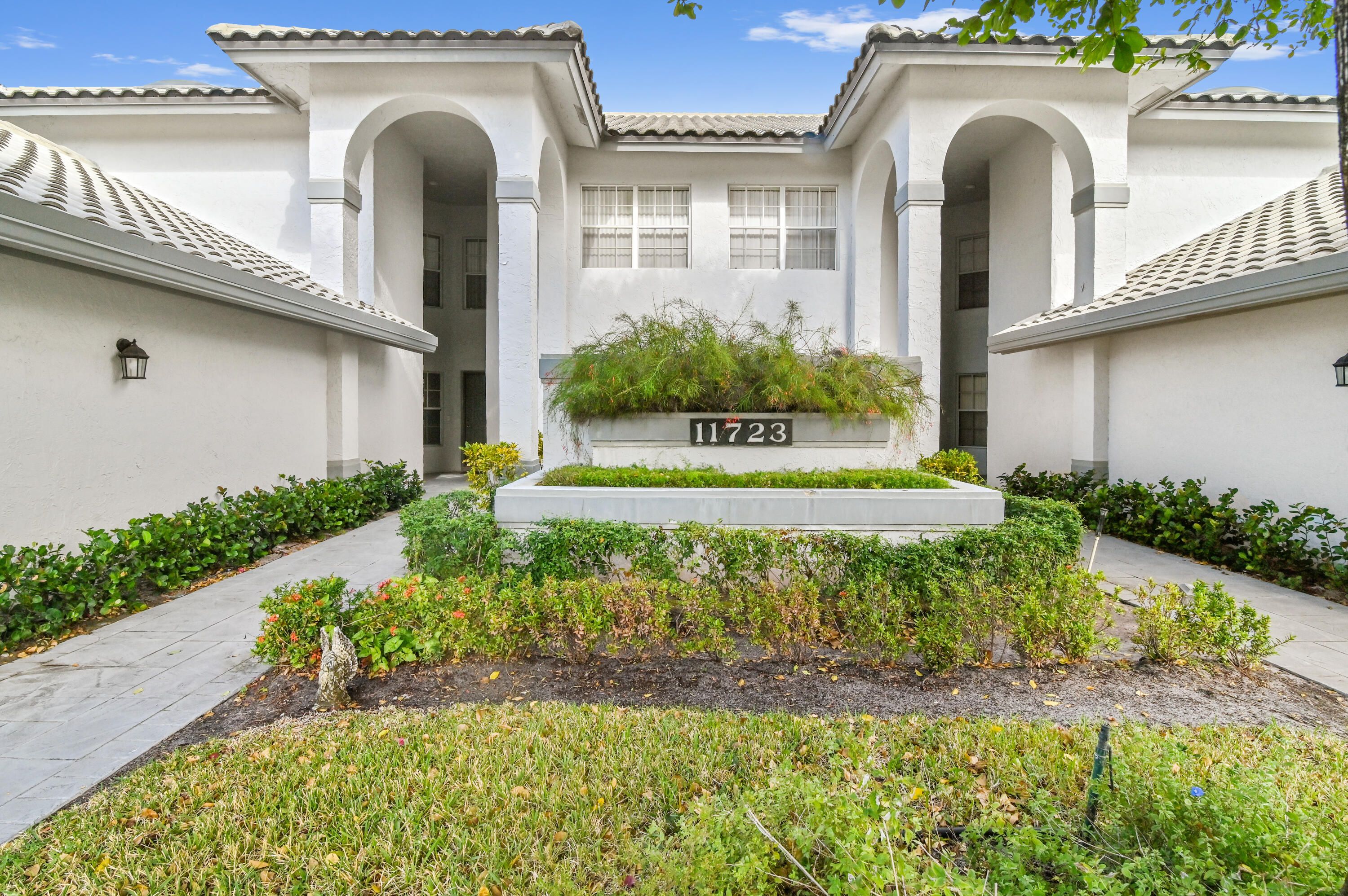 11723 Briarwood Circle
