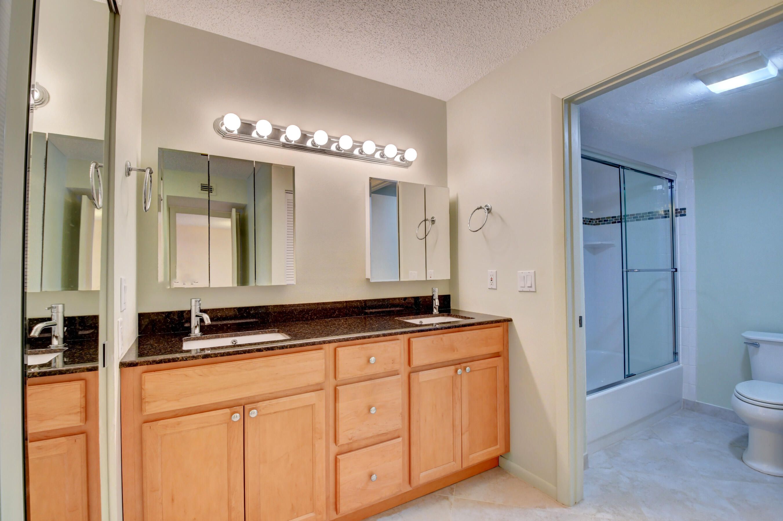 9277 Vista Del Lago Drive