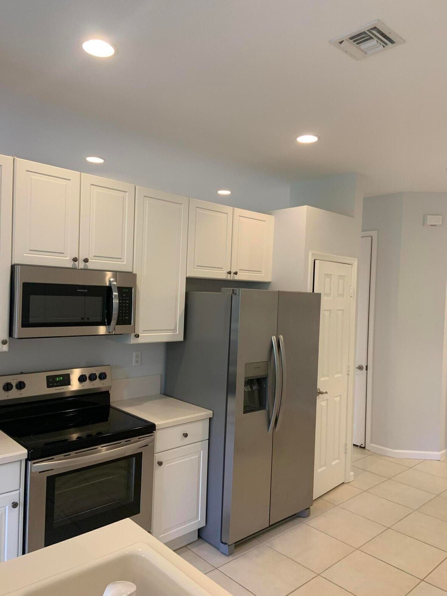 263 SW Walking Path