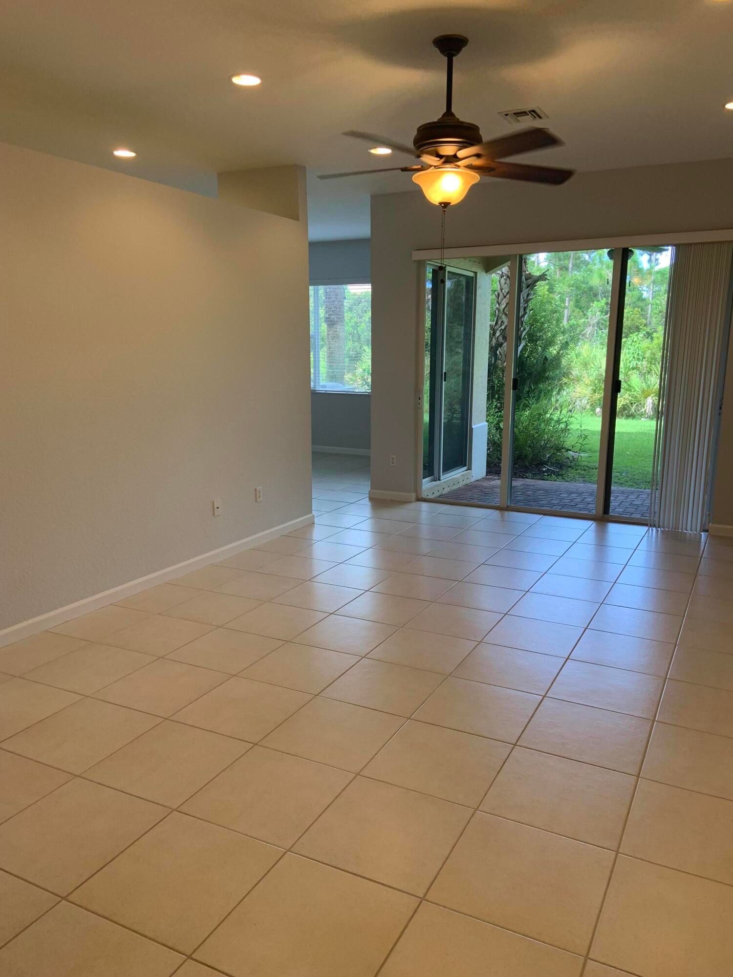 263 SW Walking Path