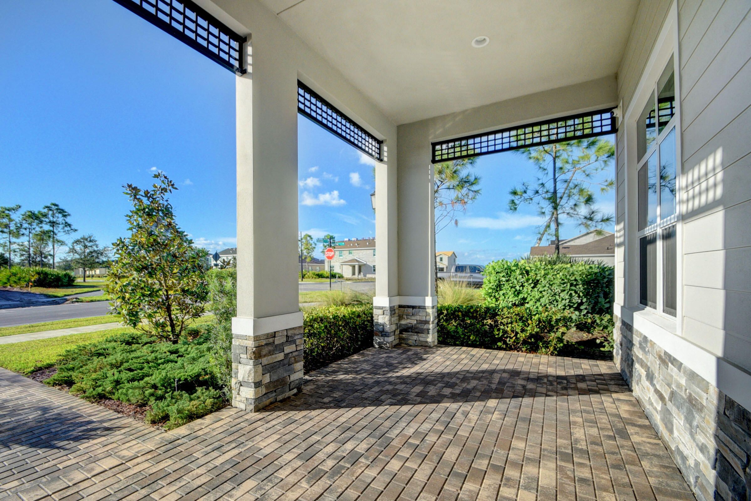 Properties 1022 Castaway Court