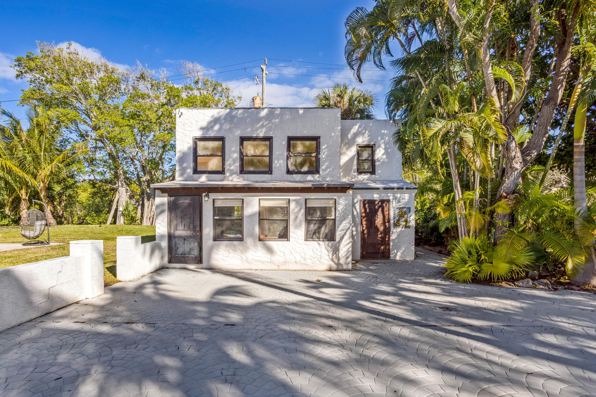 50 Coconut Lane
