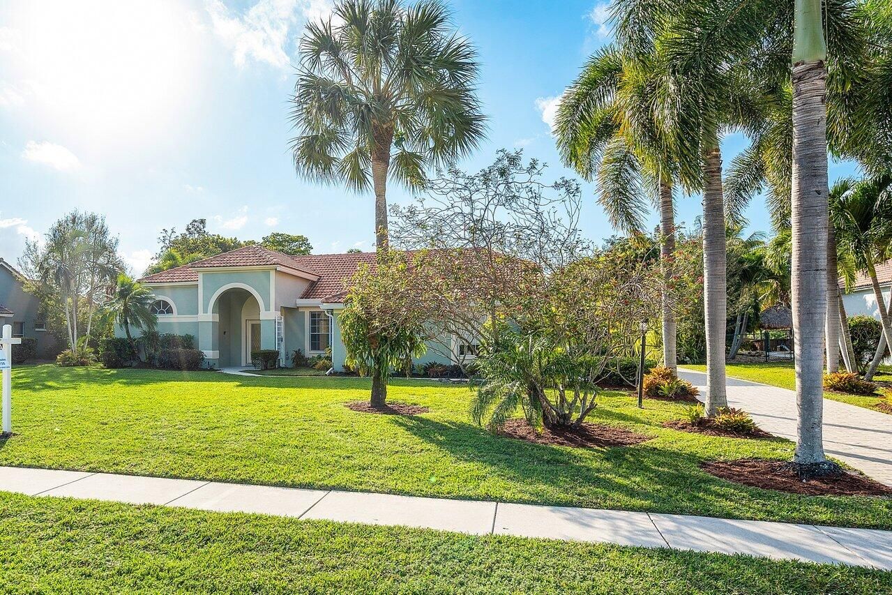 4263 Hunting Trail