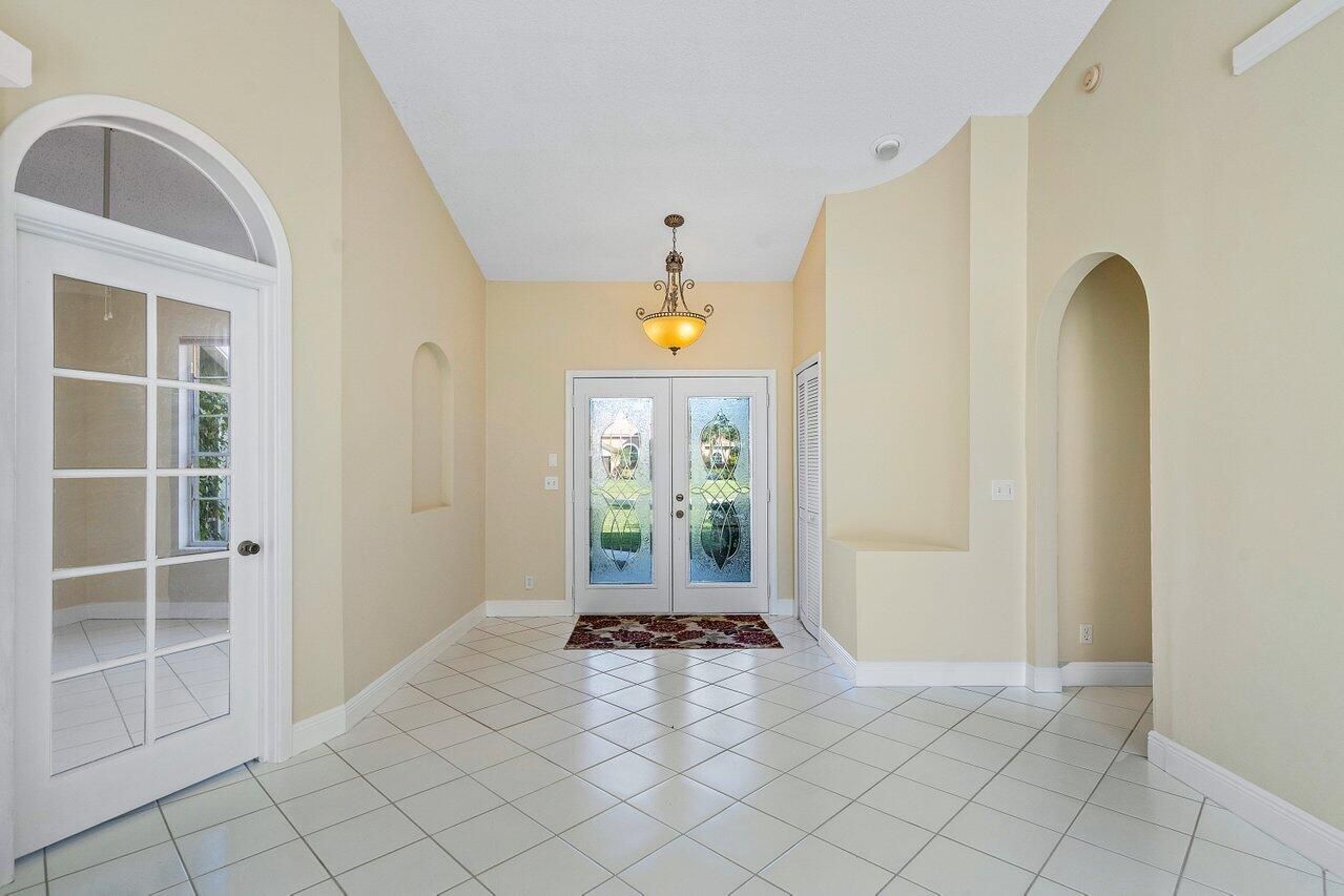4263 Hunting Trail