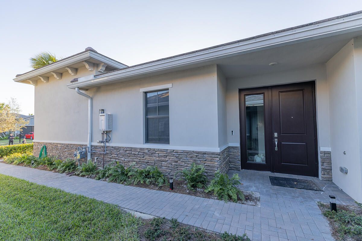Properties 19691 Weathervane Way