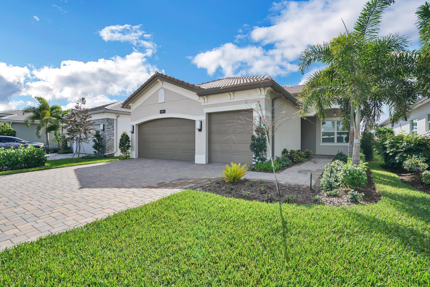 9834 Golden Dunes Lane