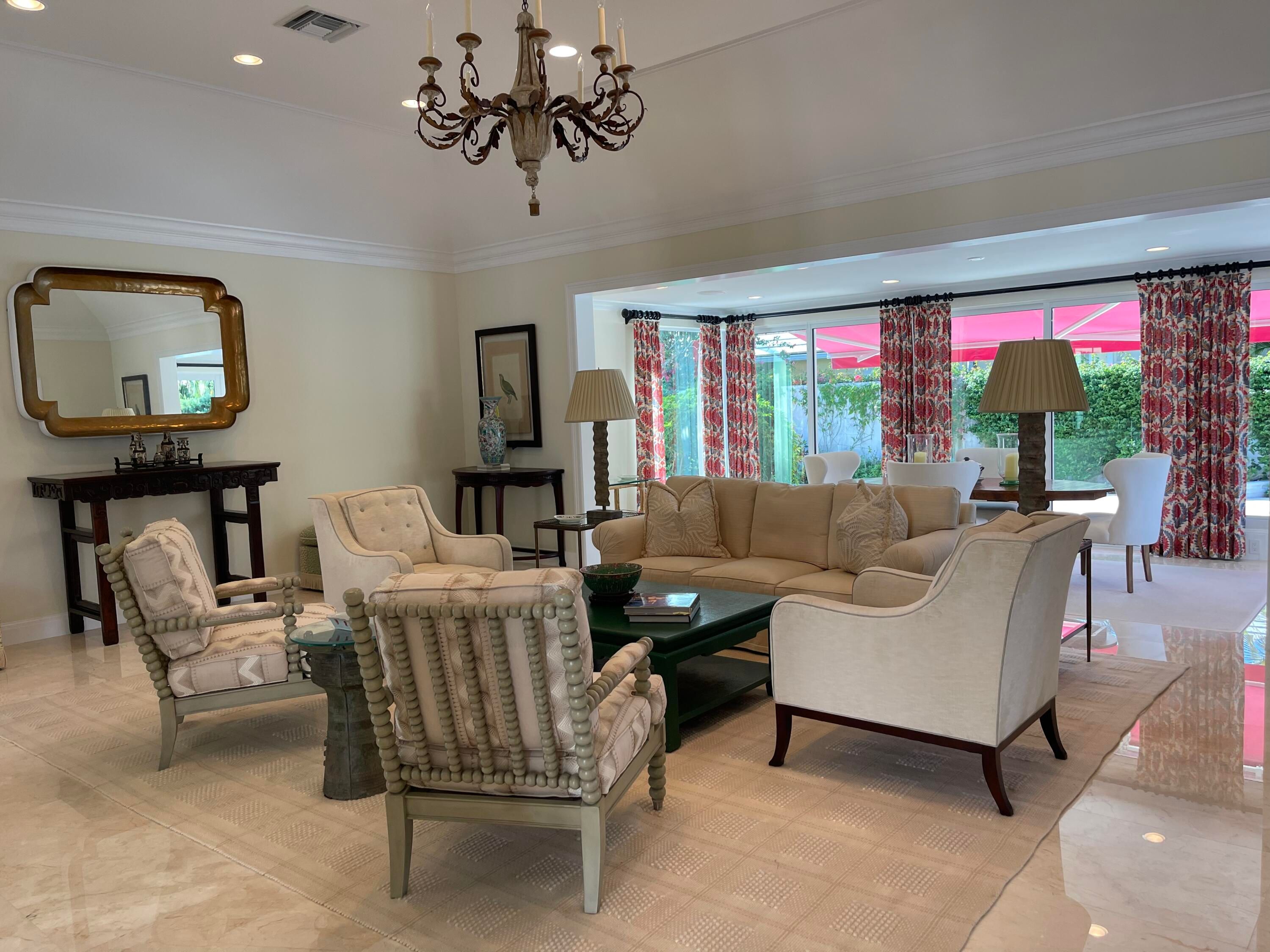 12105 Surrey Lane