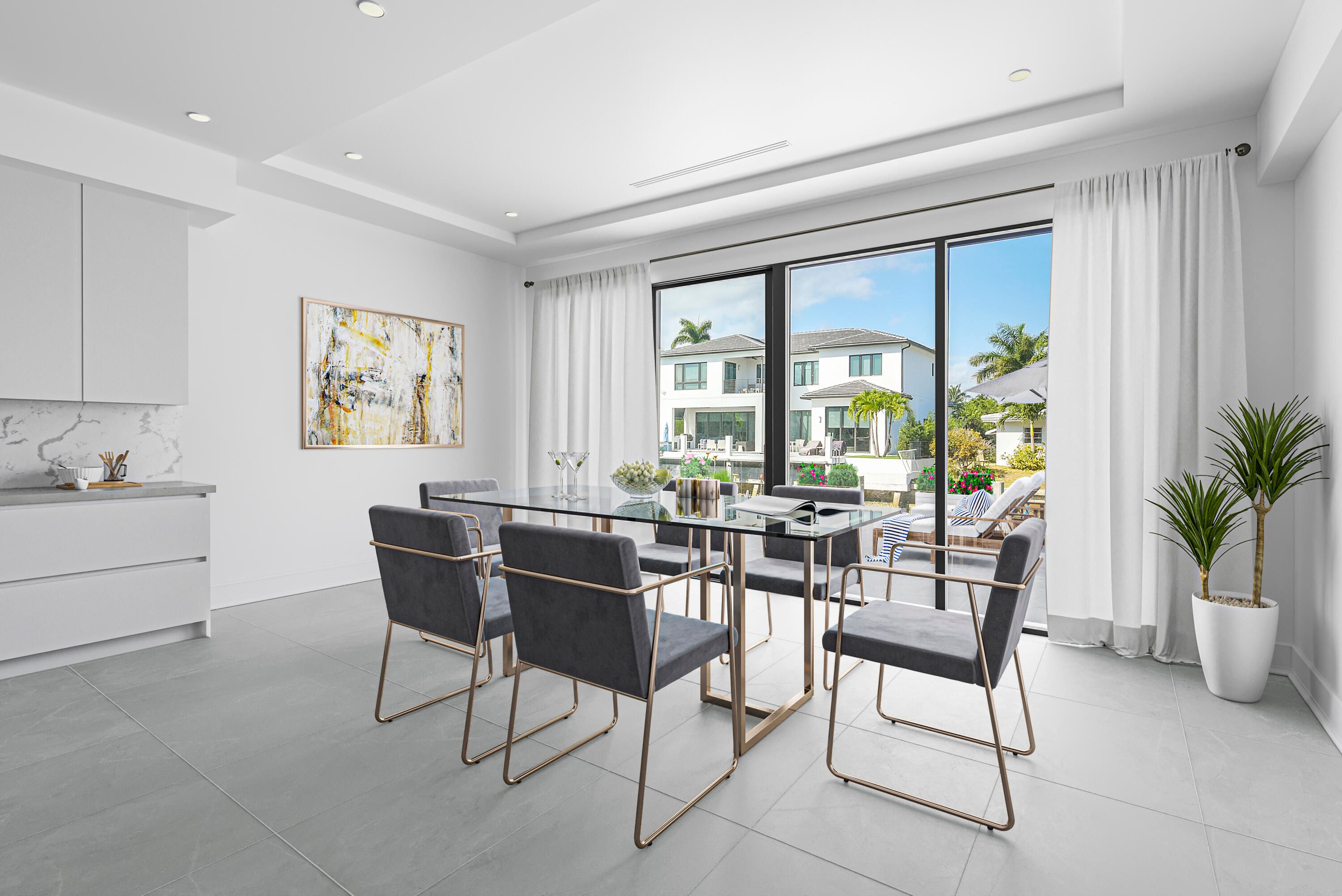 Properties 701 NE Lakeview Terrace