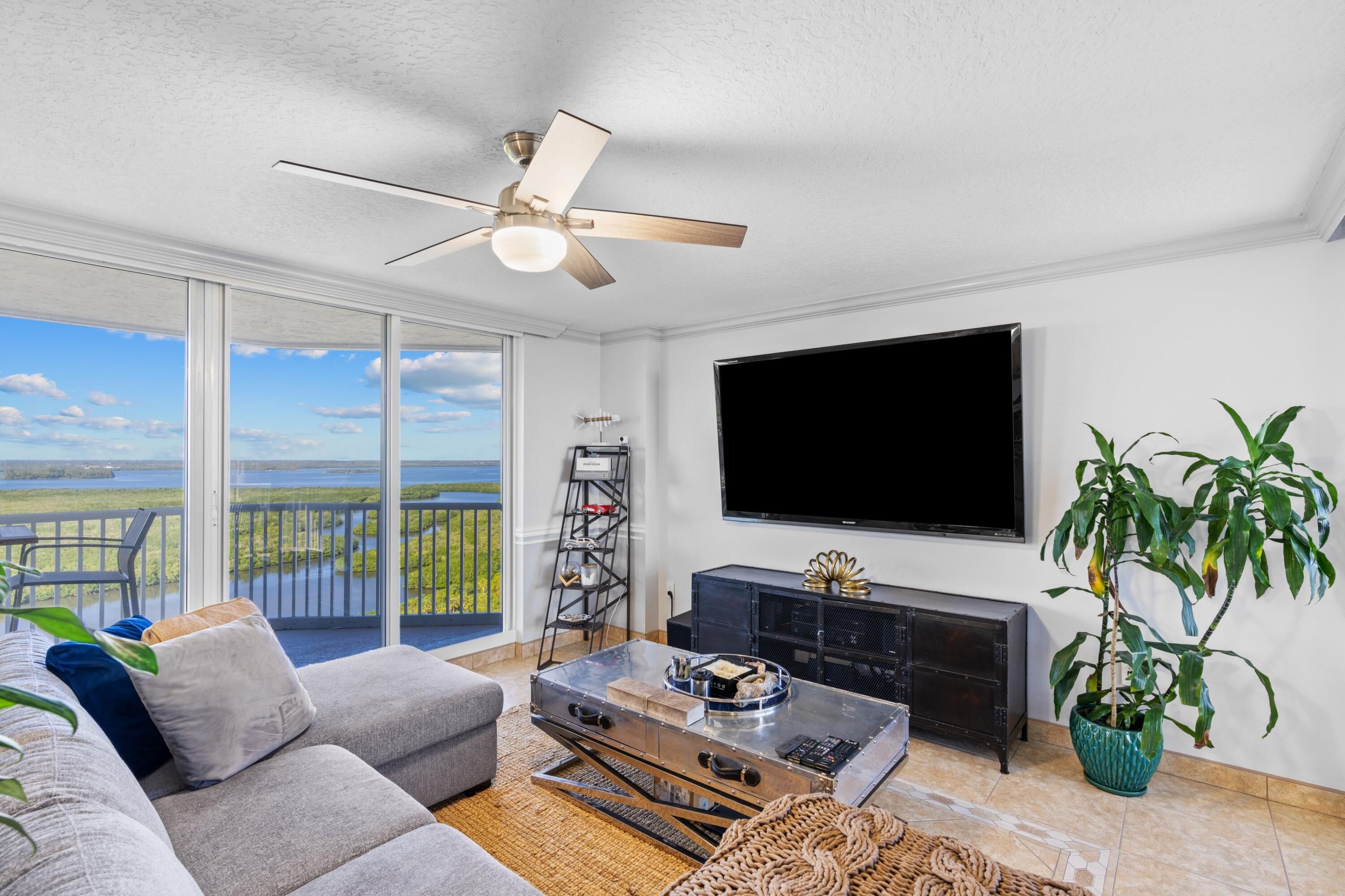 5049 N Highway A1a