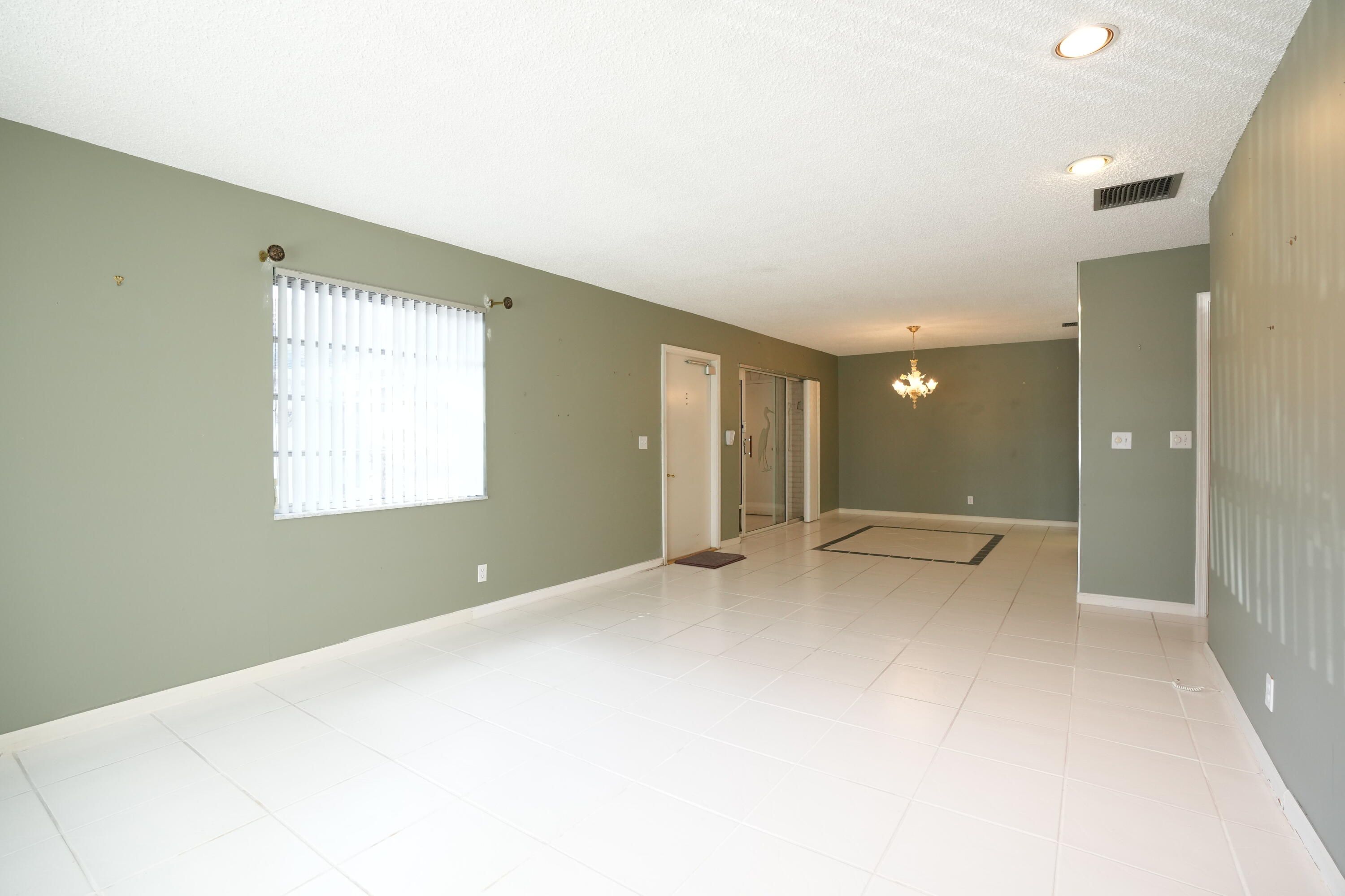 10087 45th S Trail