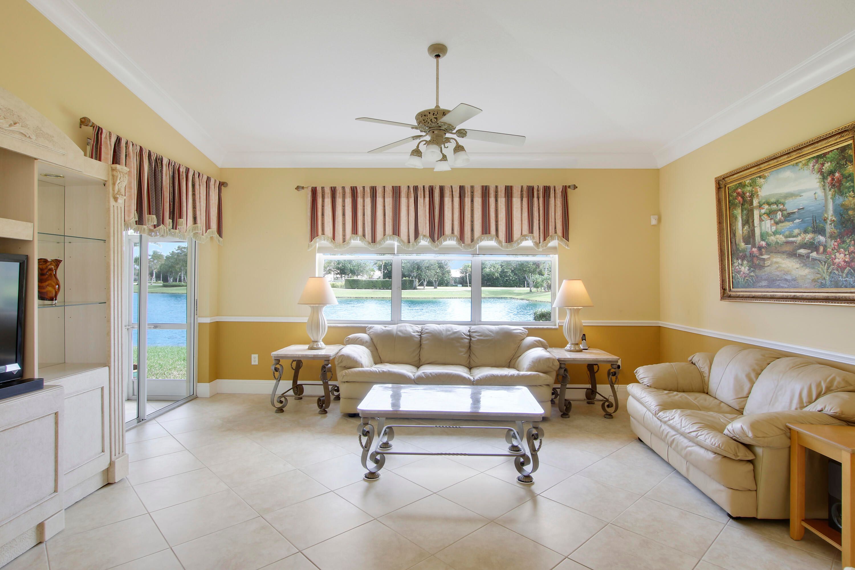 8561 Mangrove Cay
