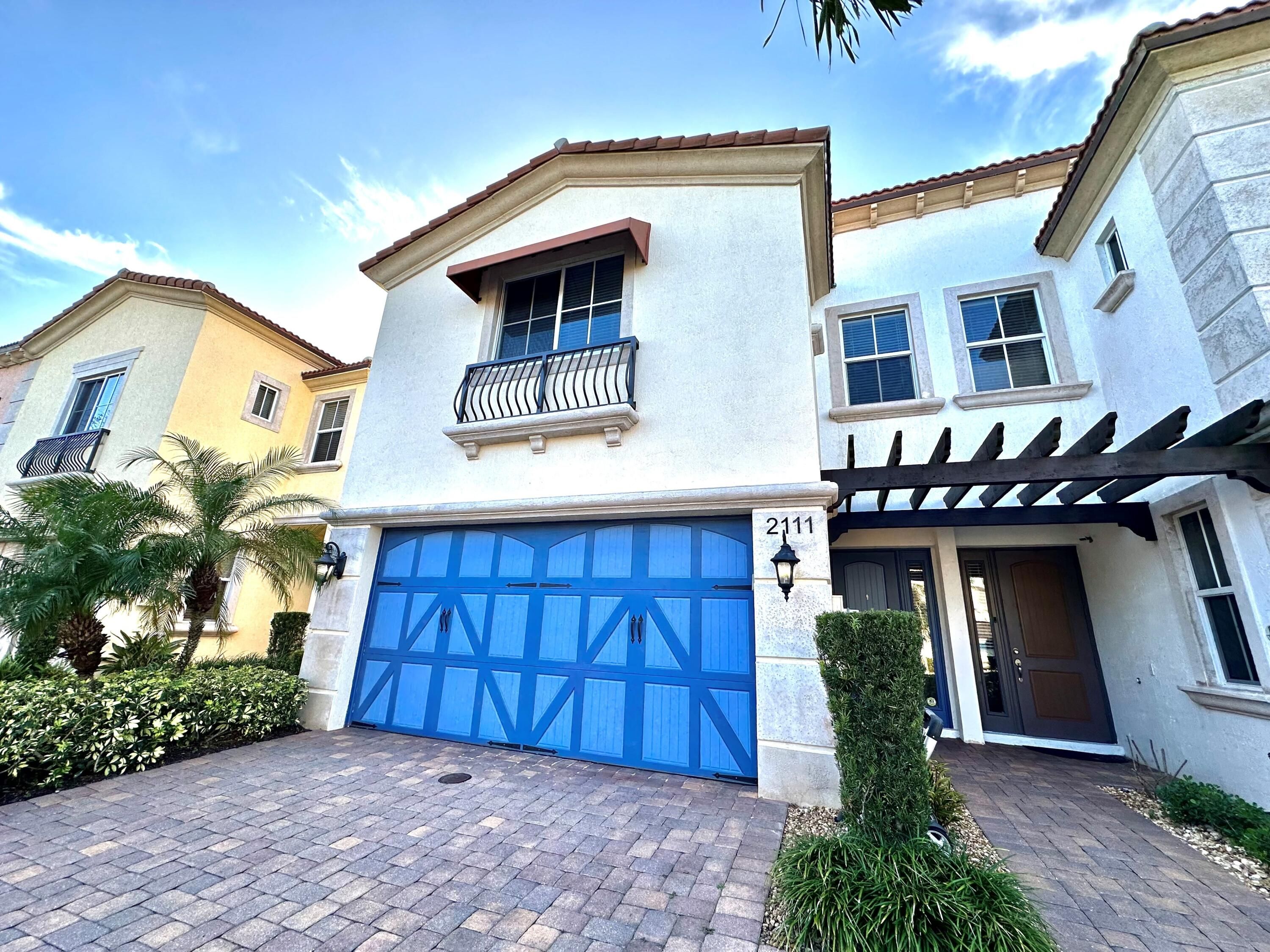 2111 Foxtail View Court