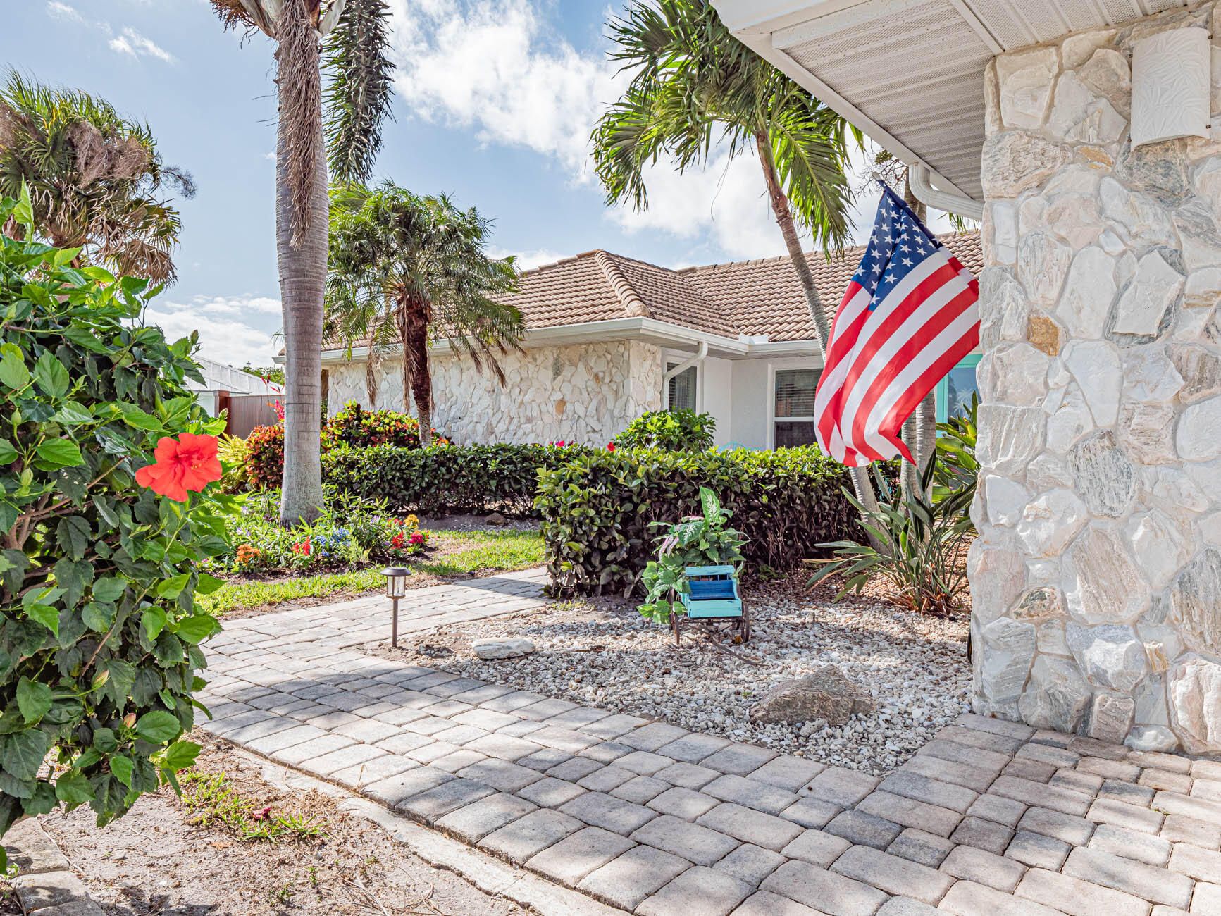 115 Queen Catherina Court