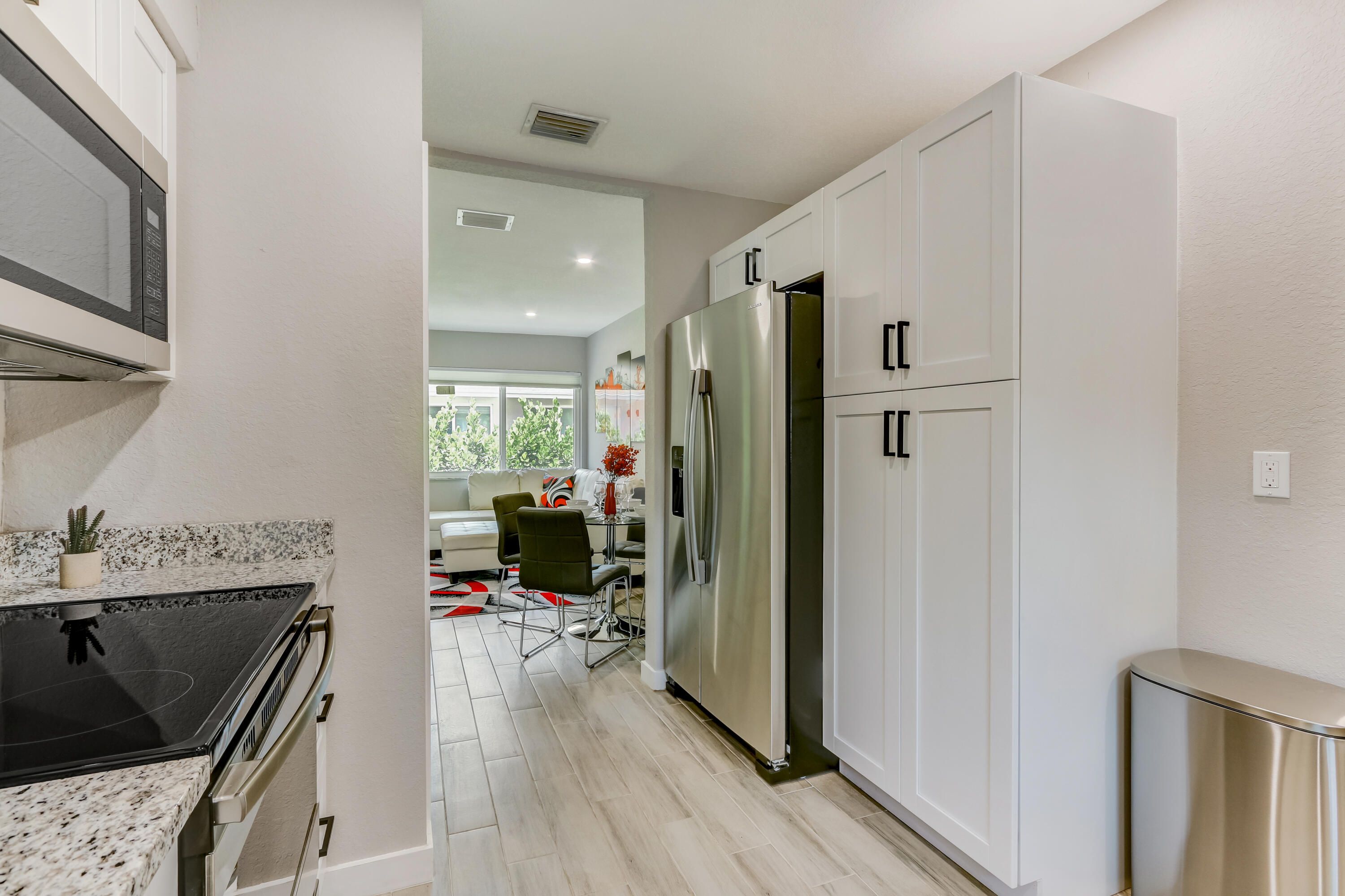 262 NE 12th Street