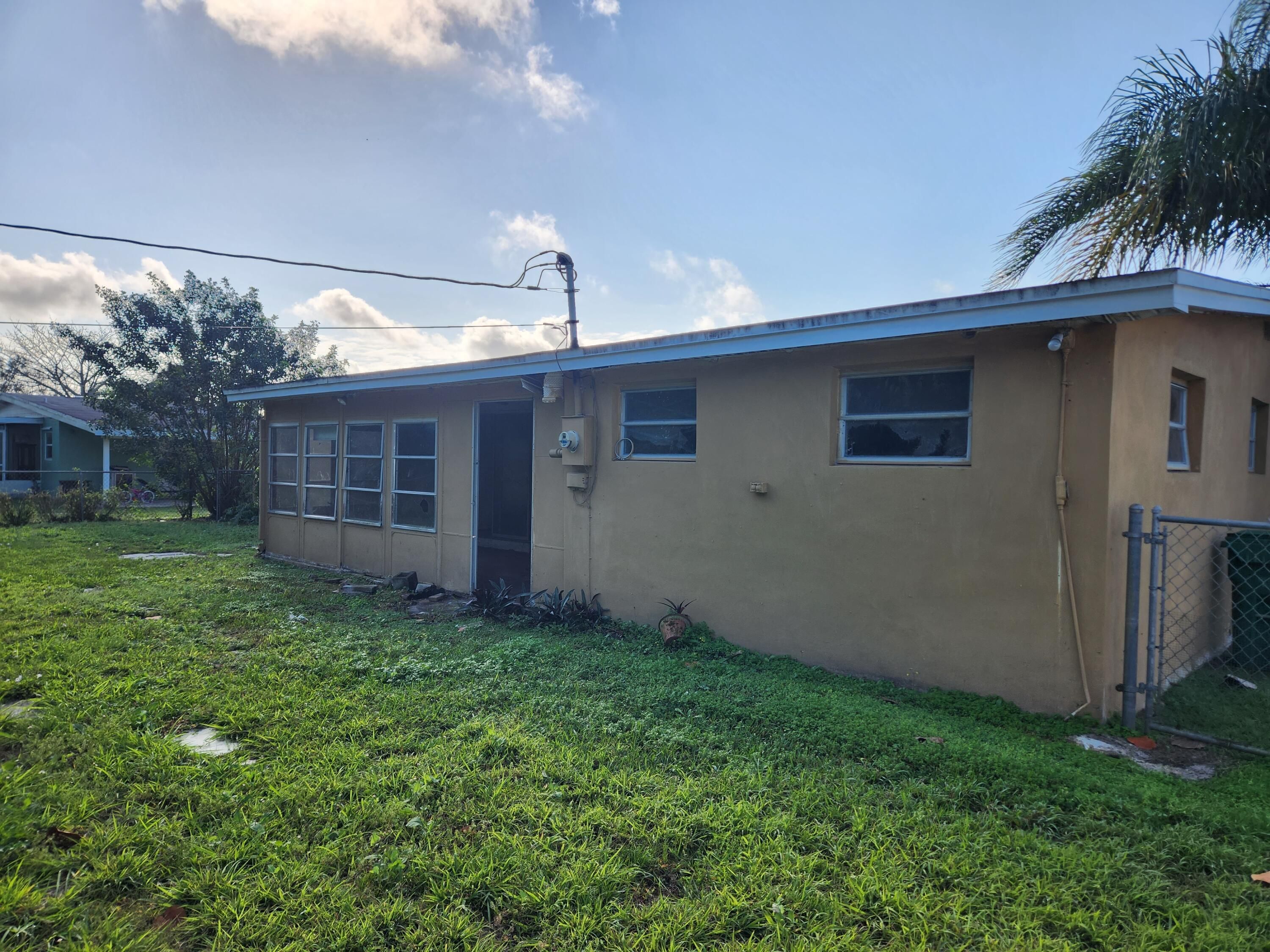 125 SE Lucero Drive