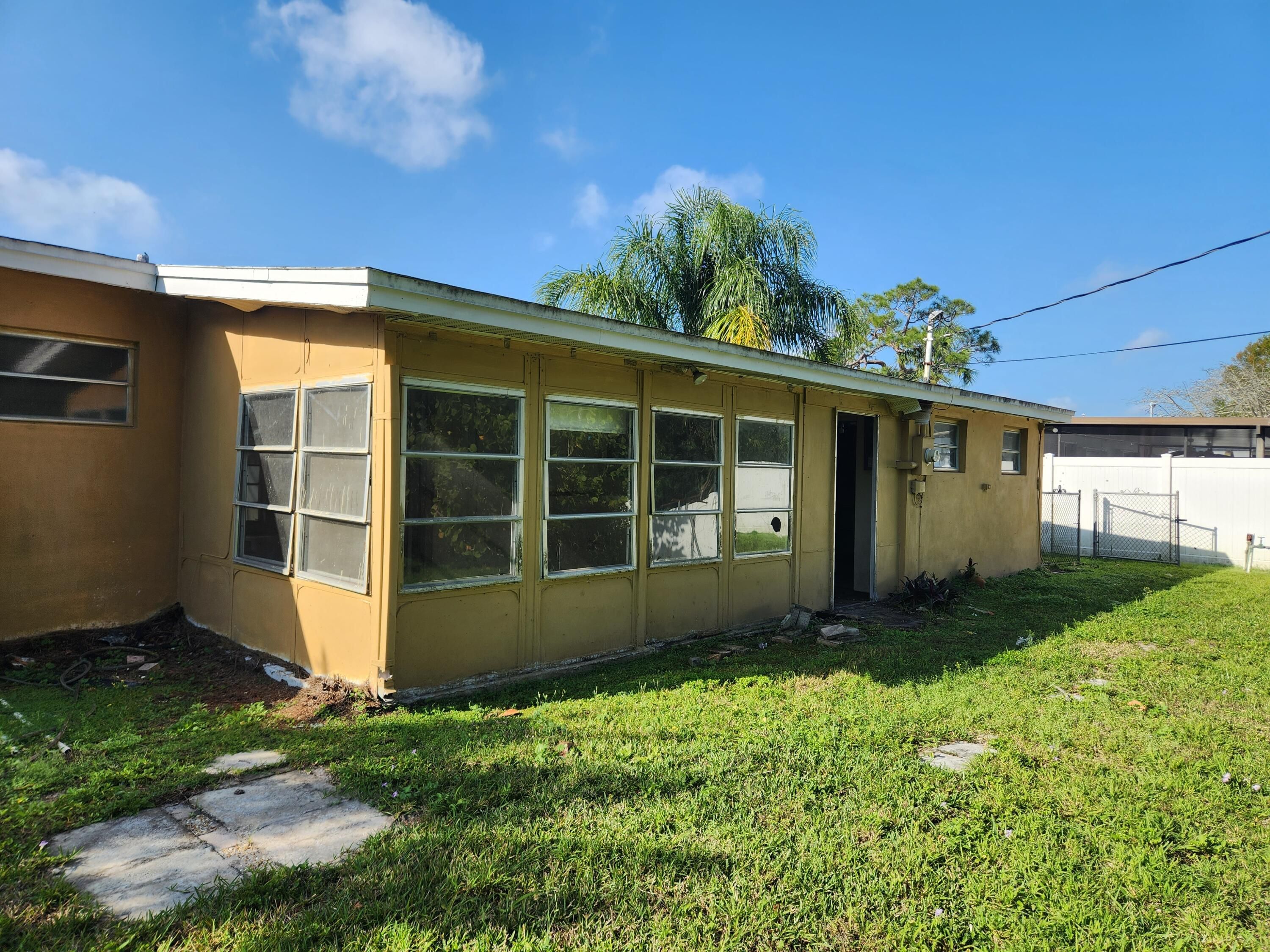 125 SE Lucero Drive