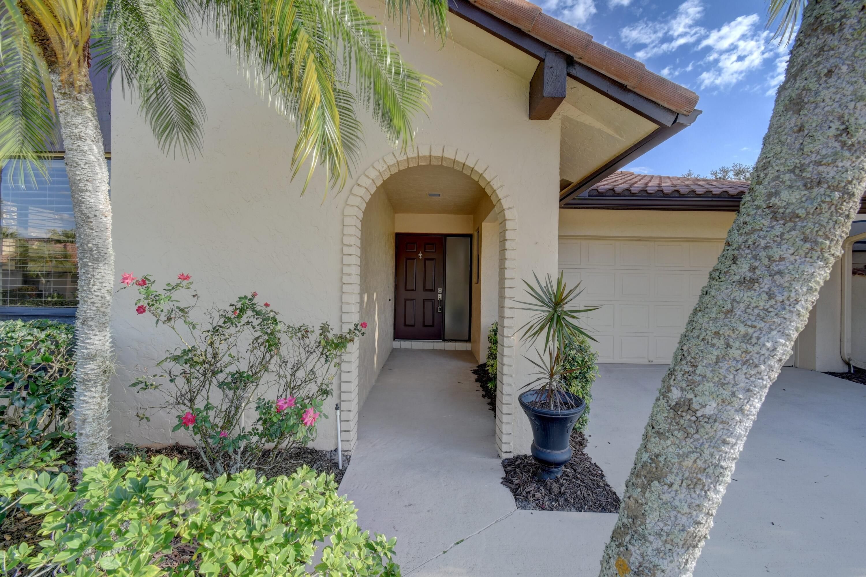 3312 SW Bobalink Way
