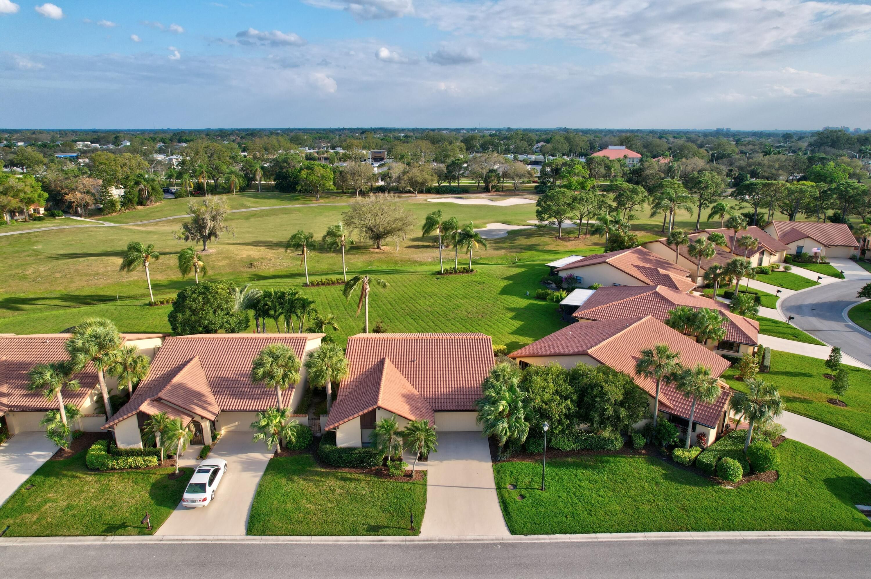 3312 SW Bobalink Way