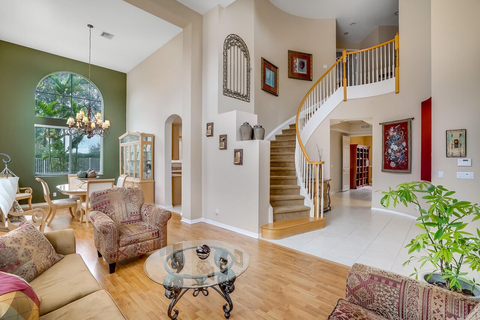 Properties 4391 Mariners Cove Drive