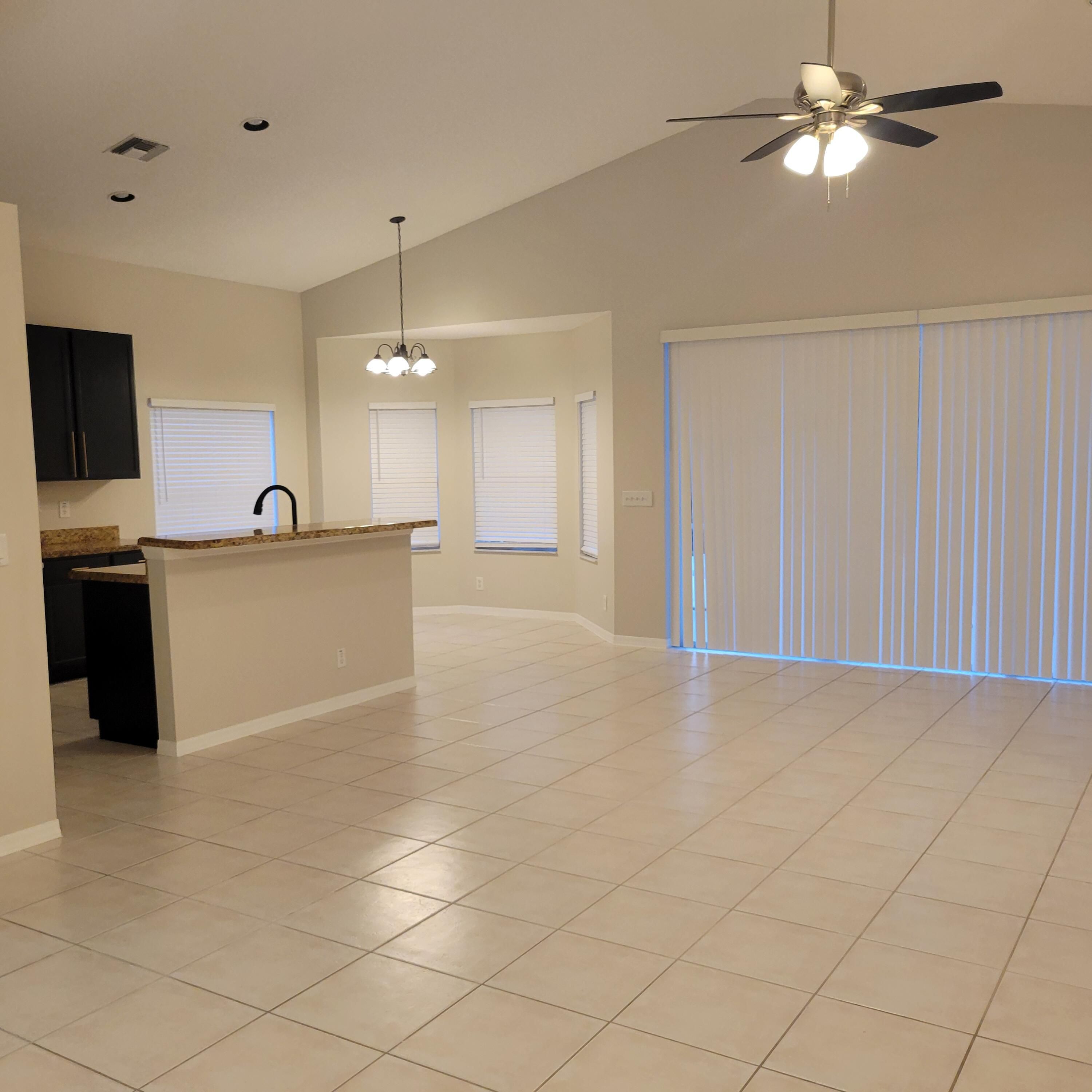 Properties 3722 Old Lighthouse Circle