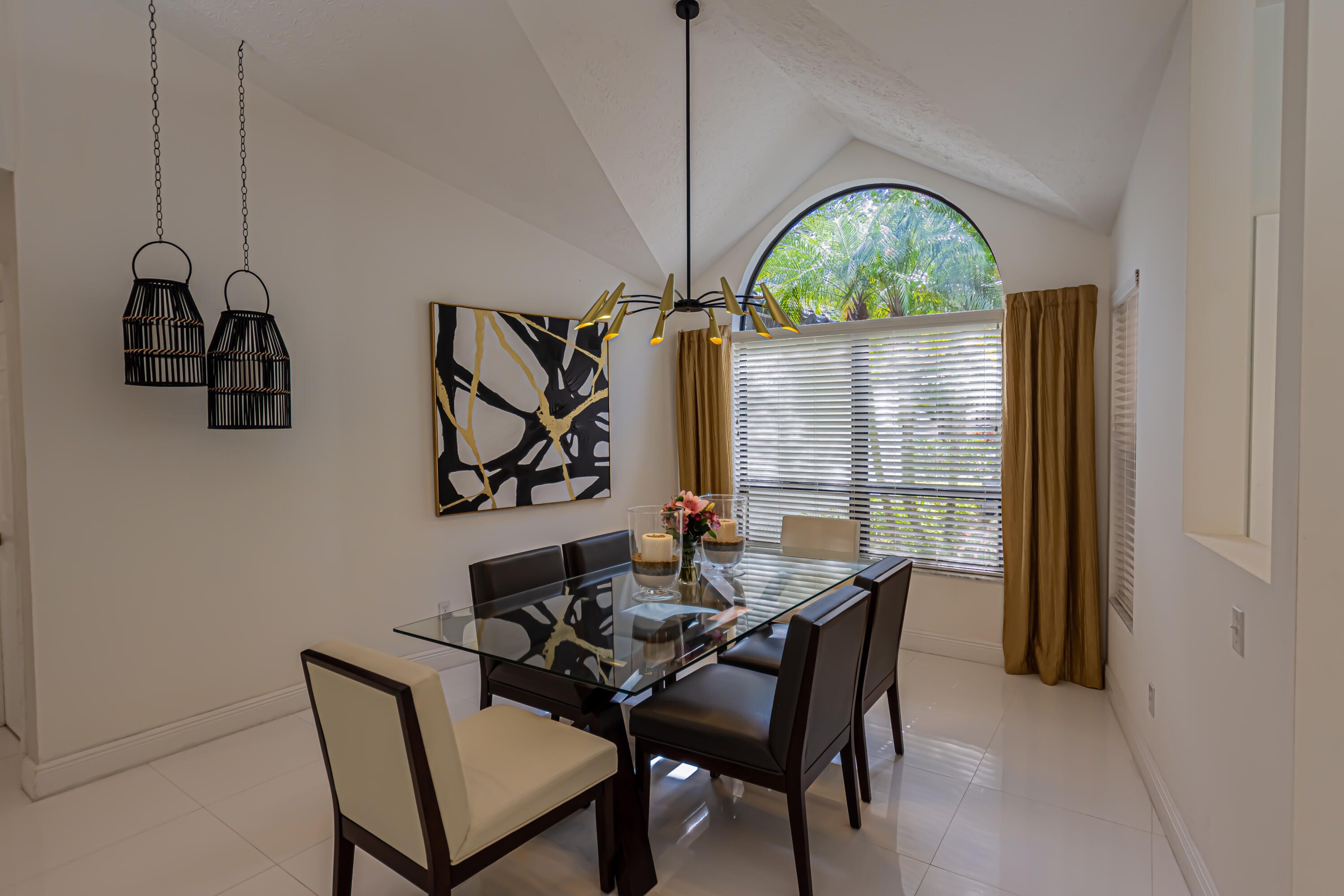 1409 SW Osprey Cove