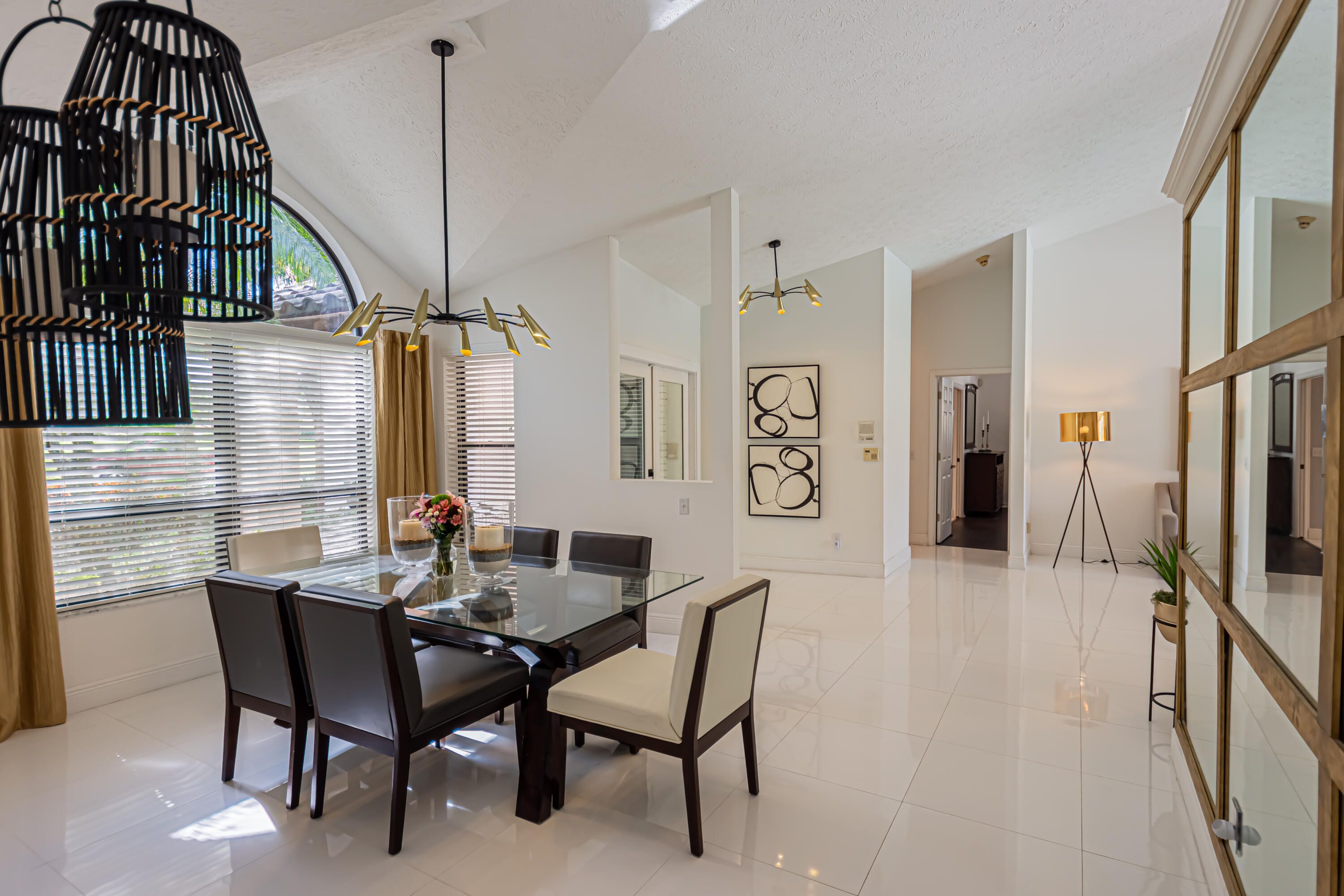 1409 SW Osprey Cove