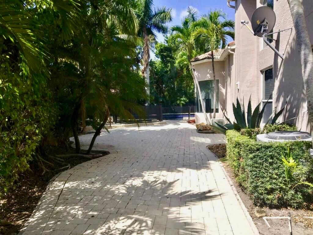 2533 Coakley Point