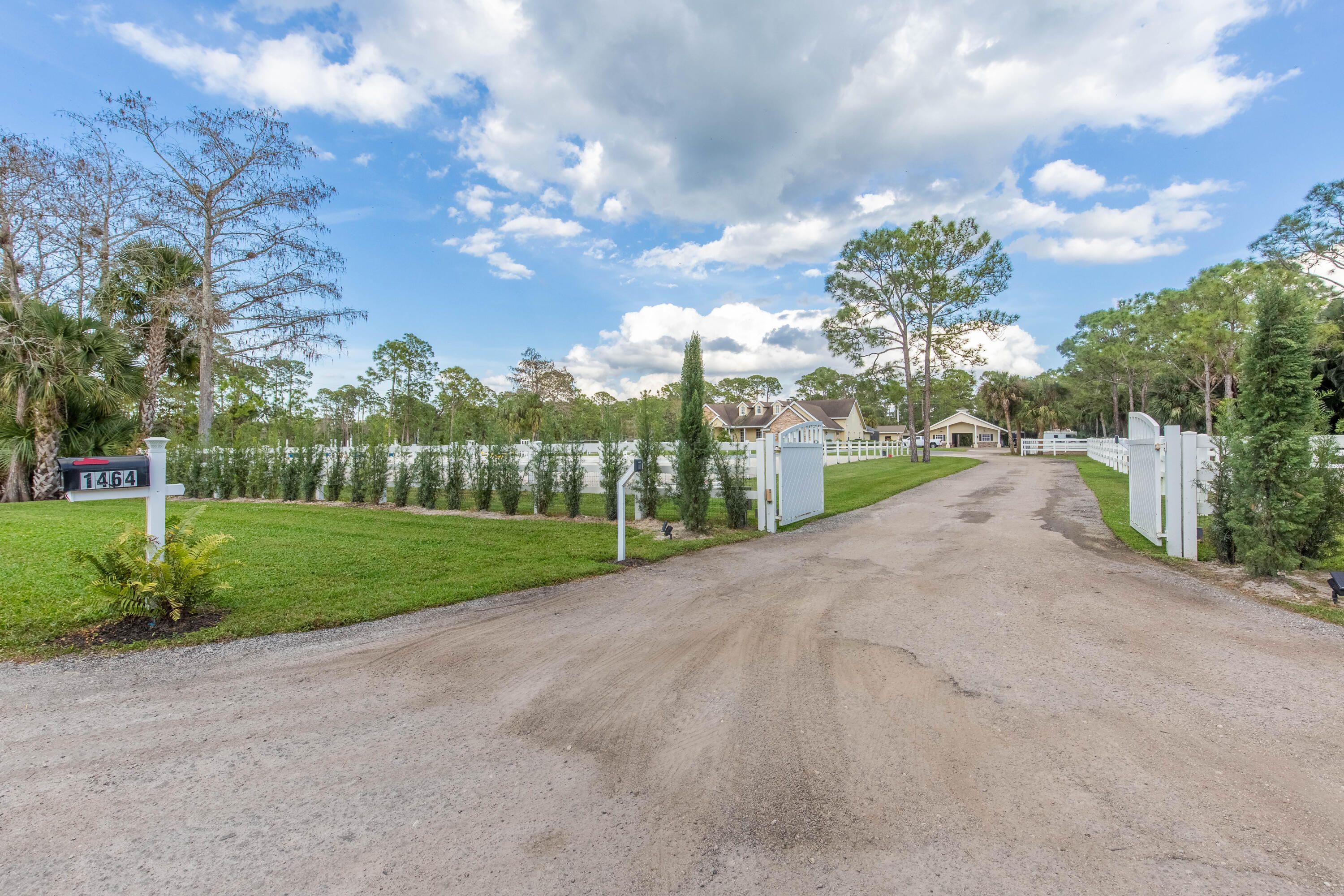 1464 Stallion Drive