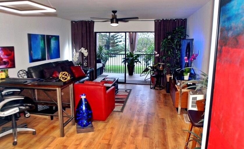 2202 S Cypress Bend Drive
