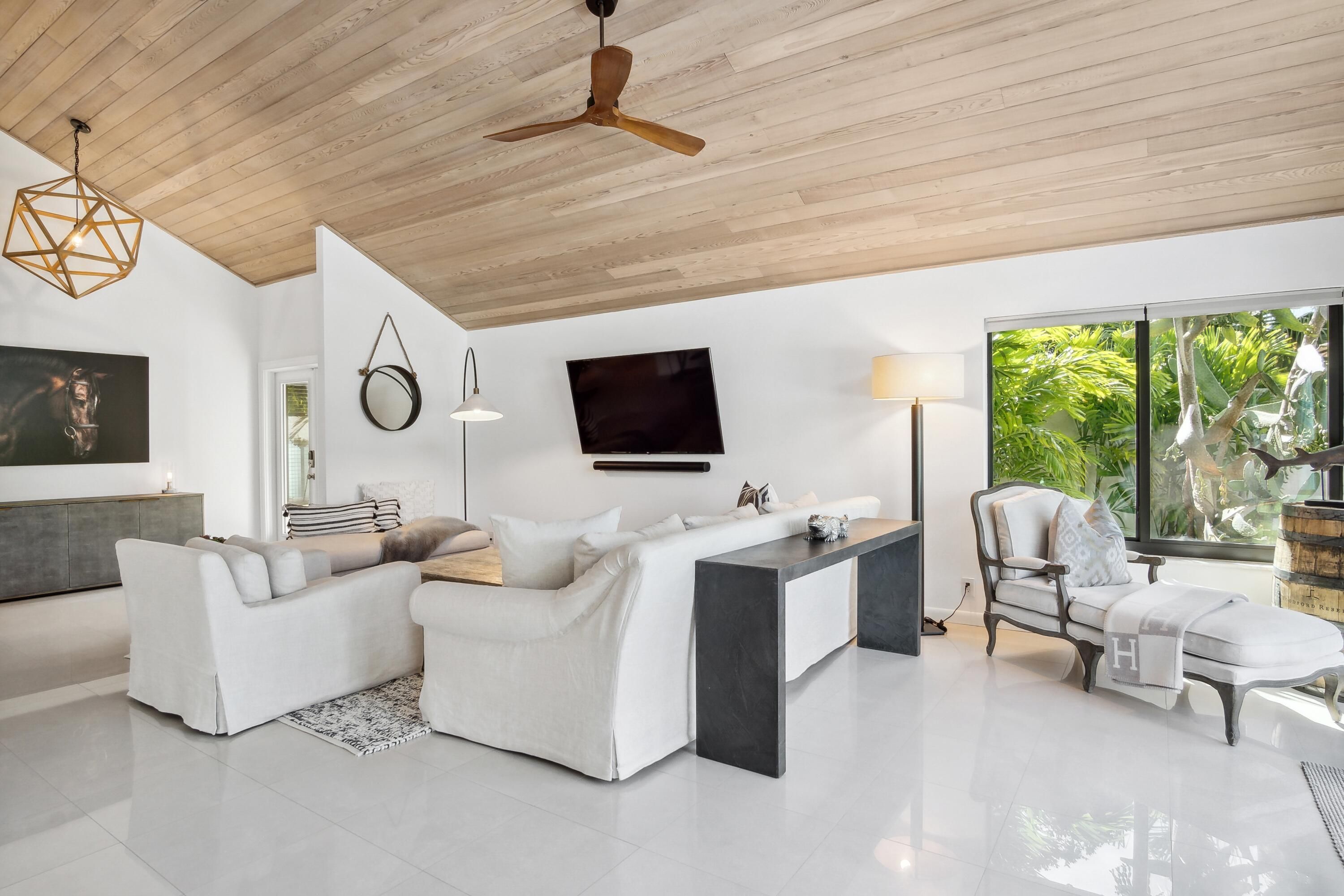 Properties 2579 Windsor Way Court