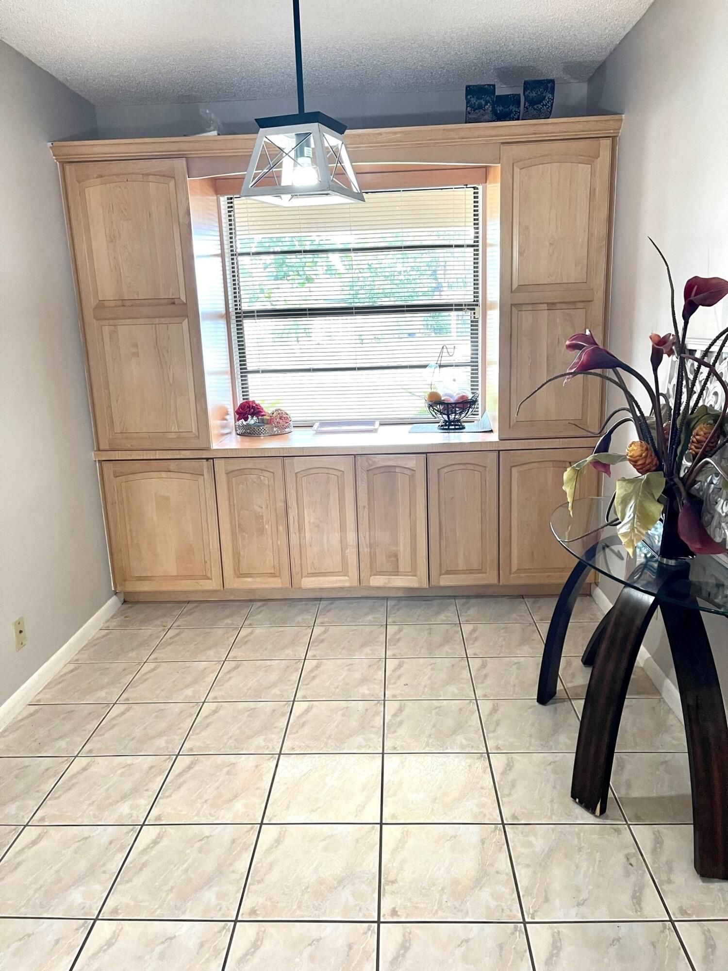 Properties 11896 Suellen Circle