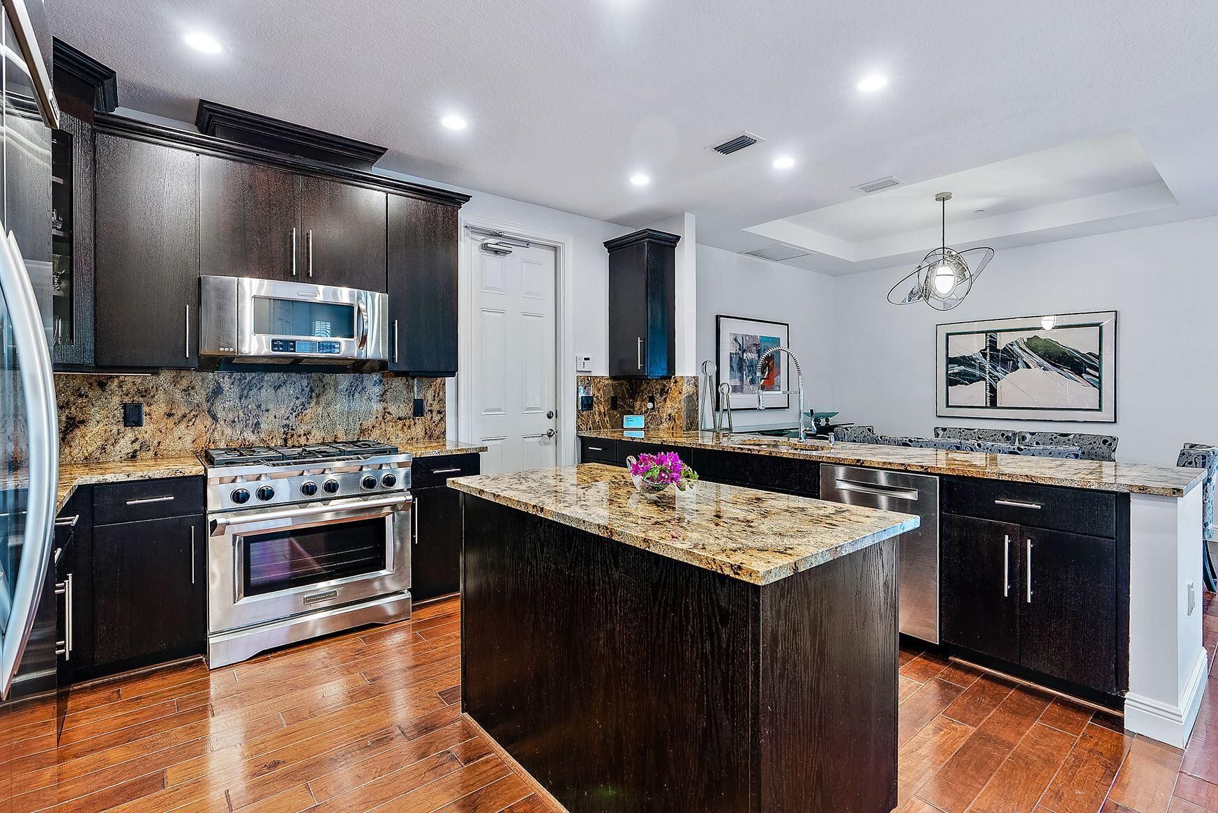 13541 Treasure Cove Circle Circle