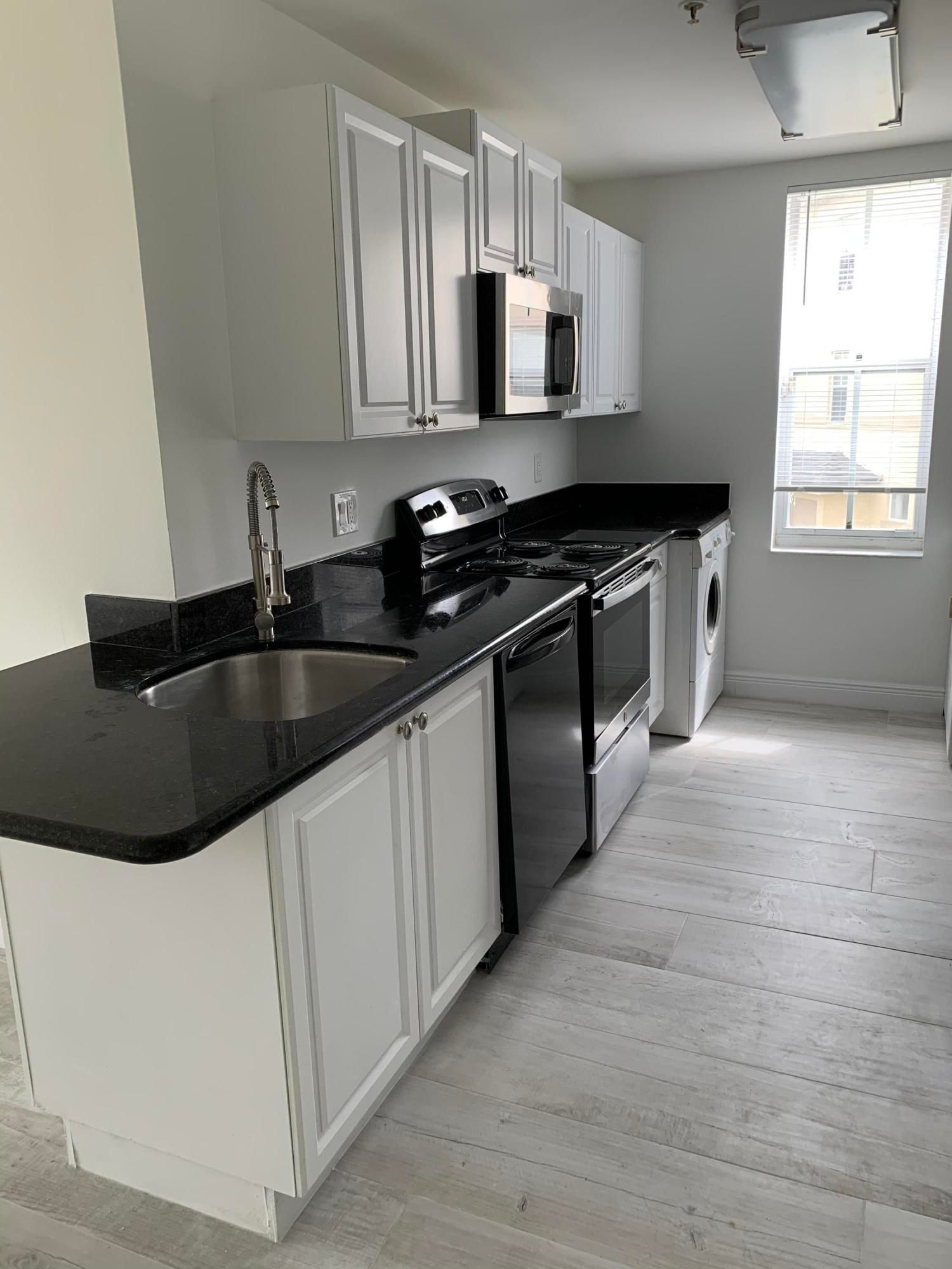 Properties 2060 Greenview Shores Boulevard