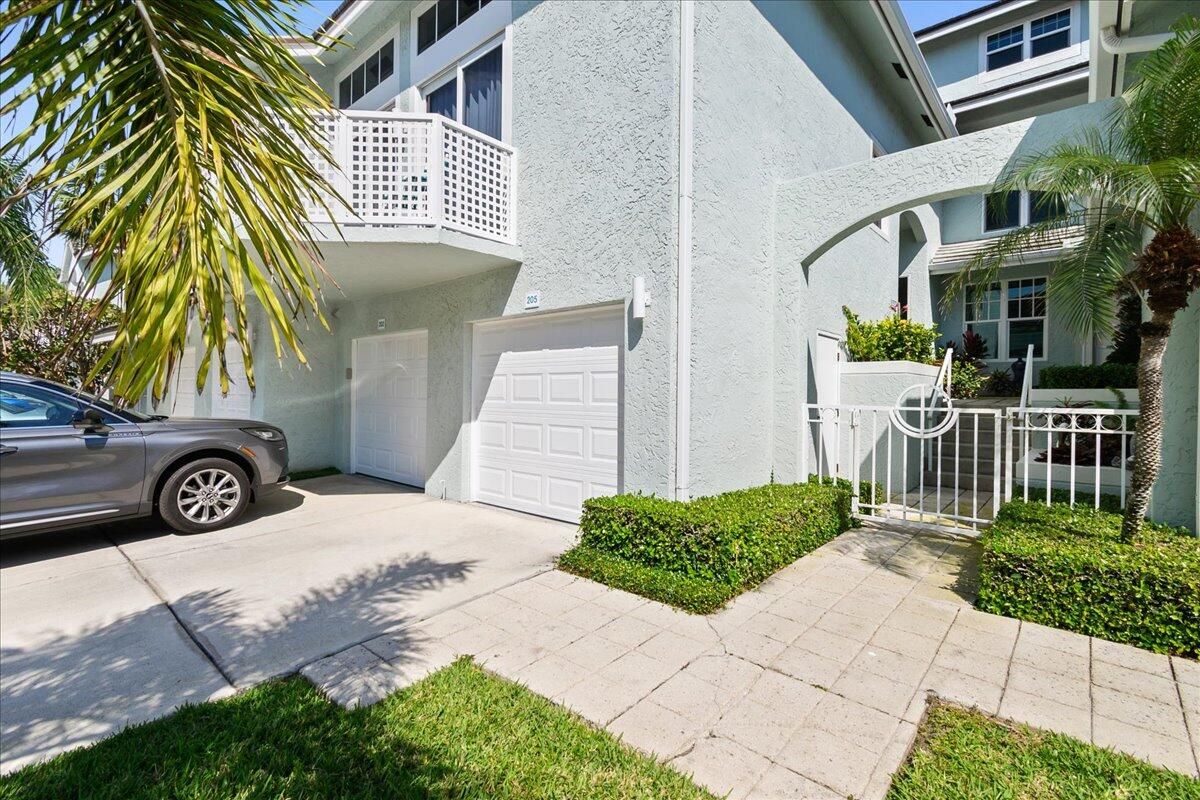 205 Mainsail Circle
