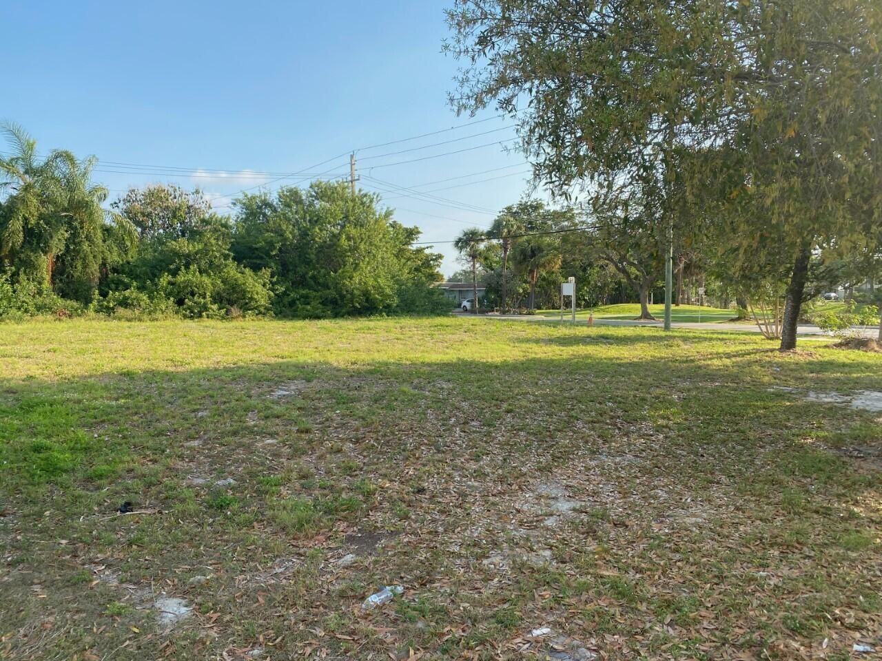 11 SW 9th Street