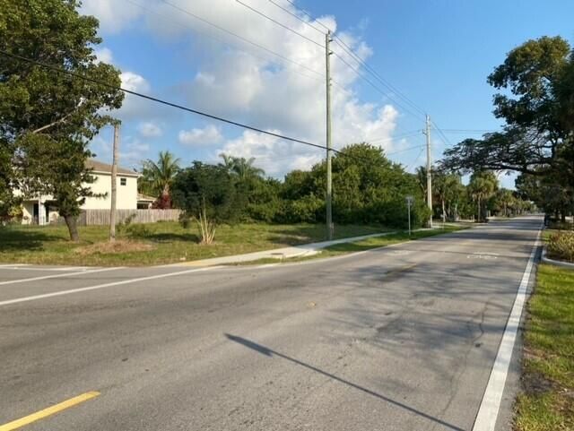 11 SW 9th Street