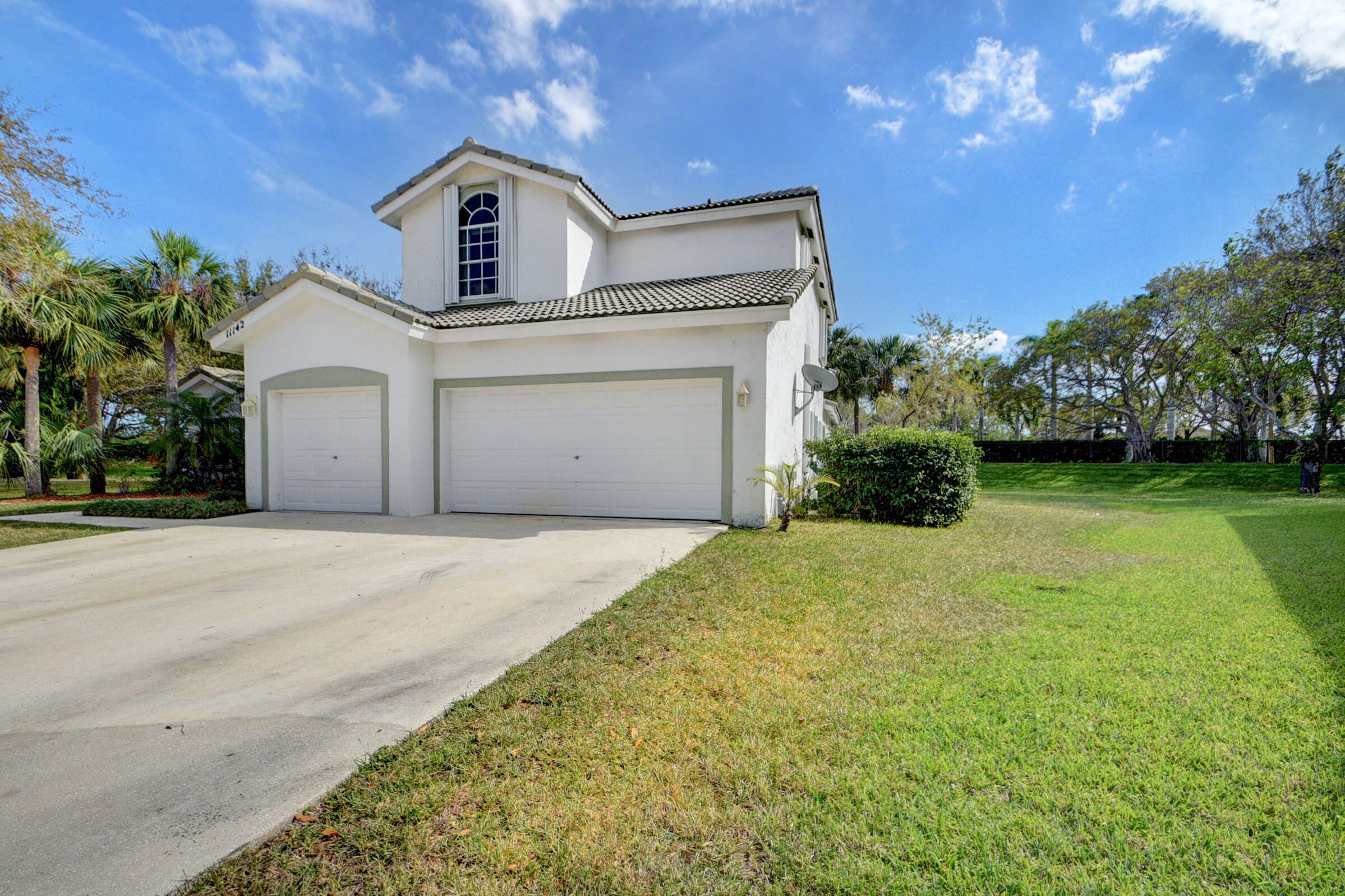 Properties 11142 Grandview Manor