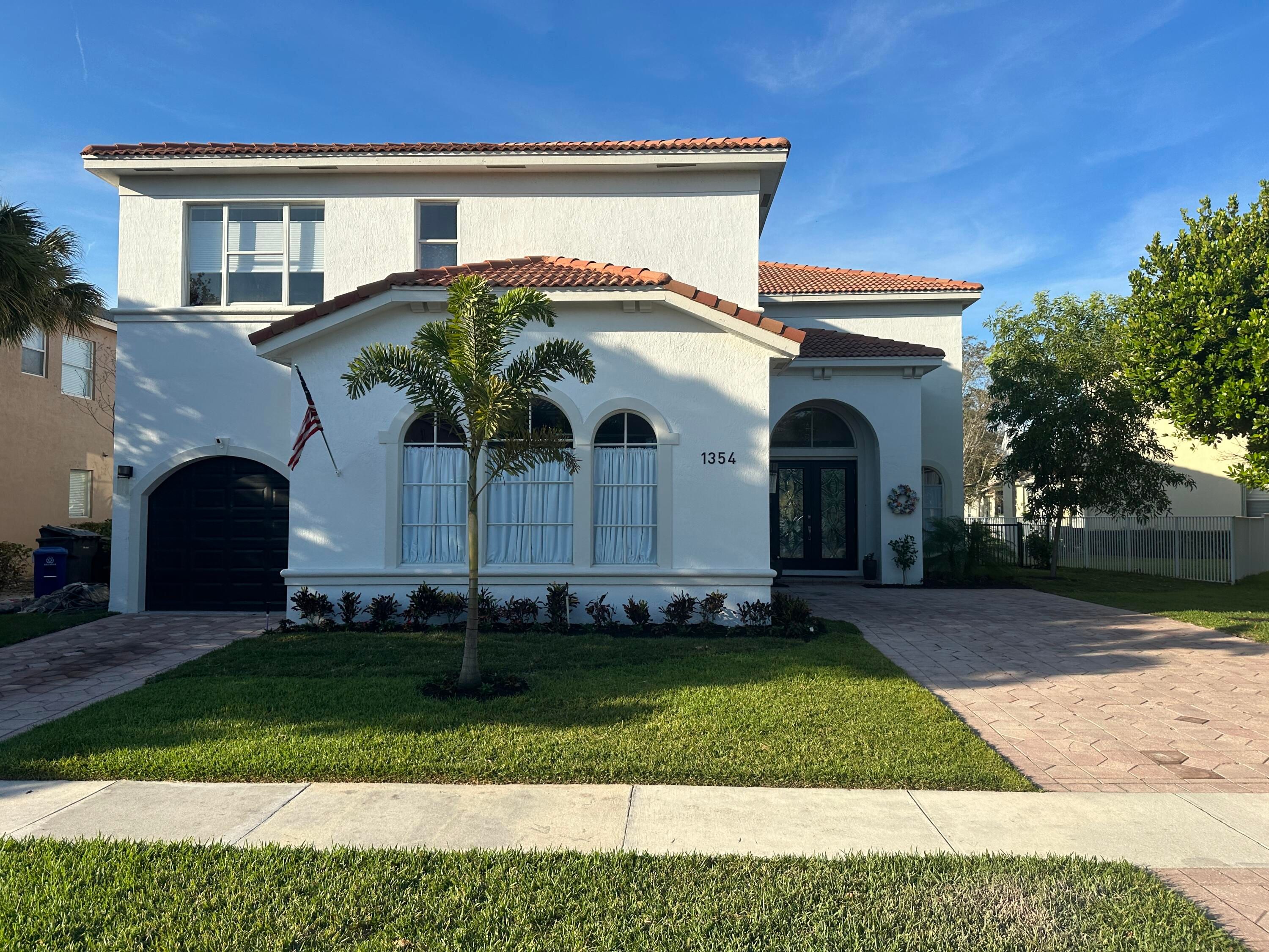 Properties 1354 Beacon Circle