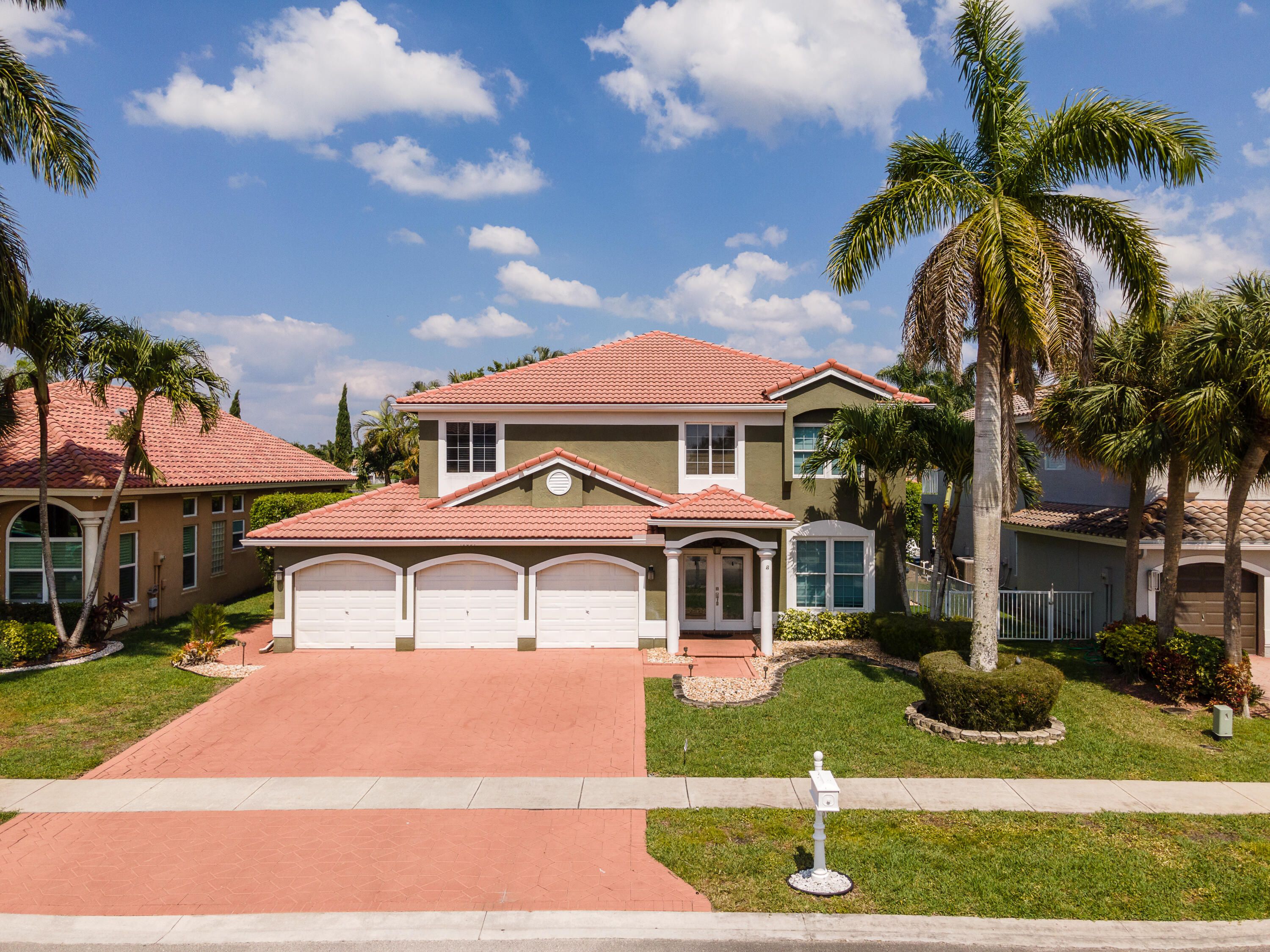 10831 Tea Olive Lane