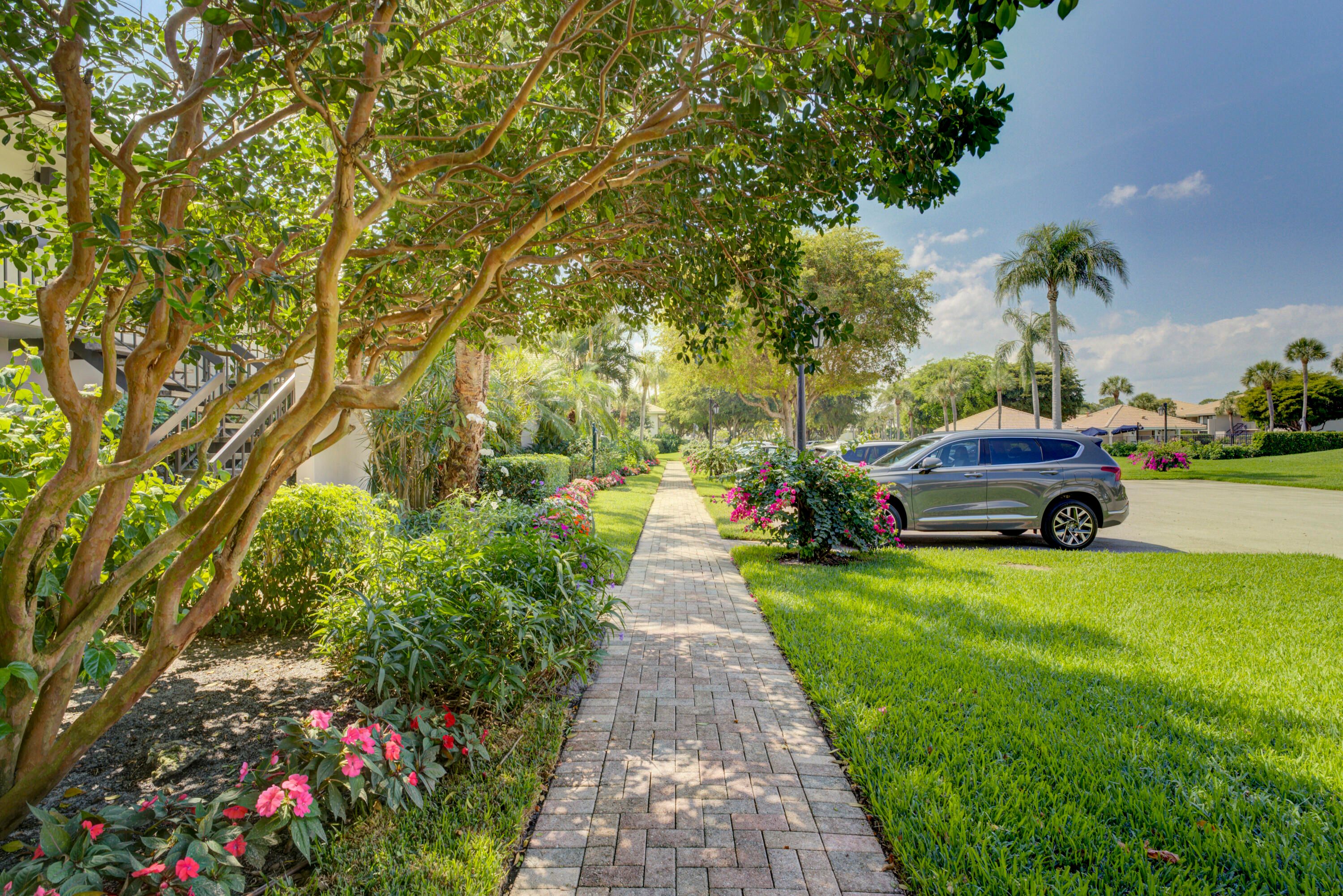 3668 Quail Ridge N Drive