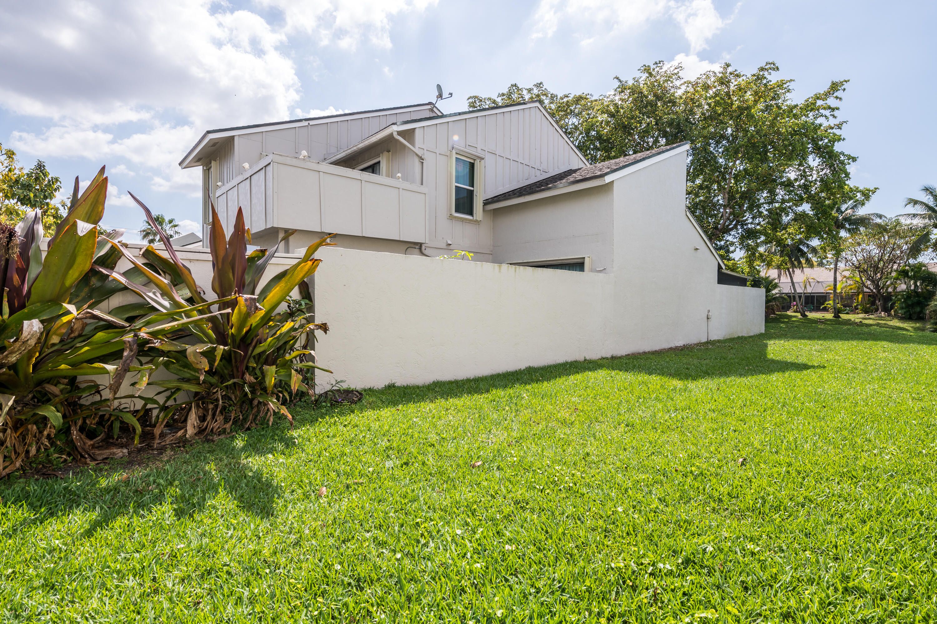 Properties 12740 Spinnaker Lane