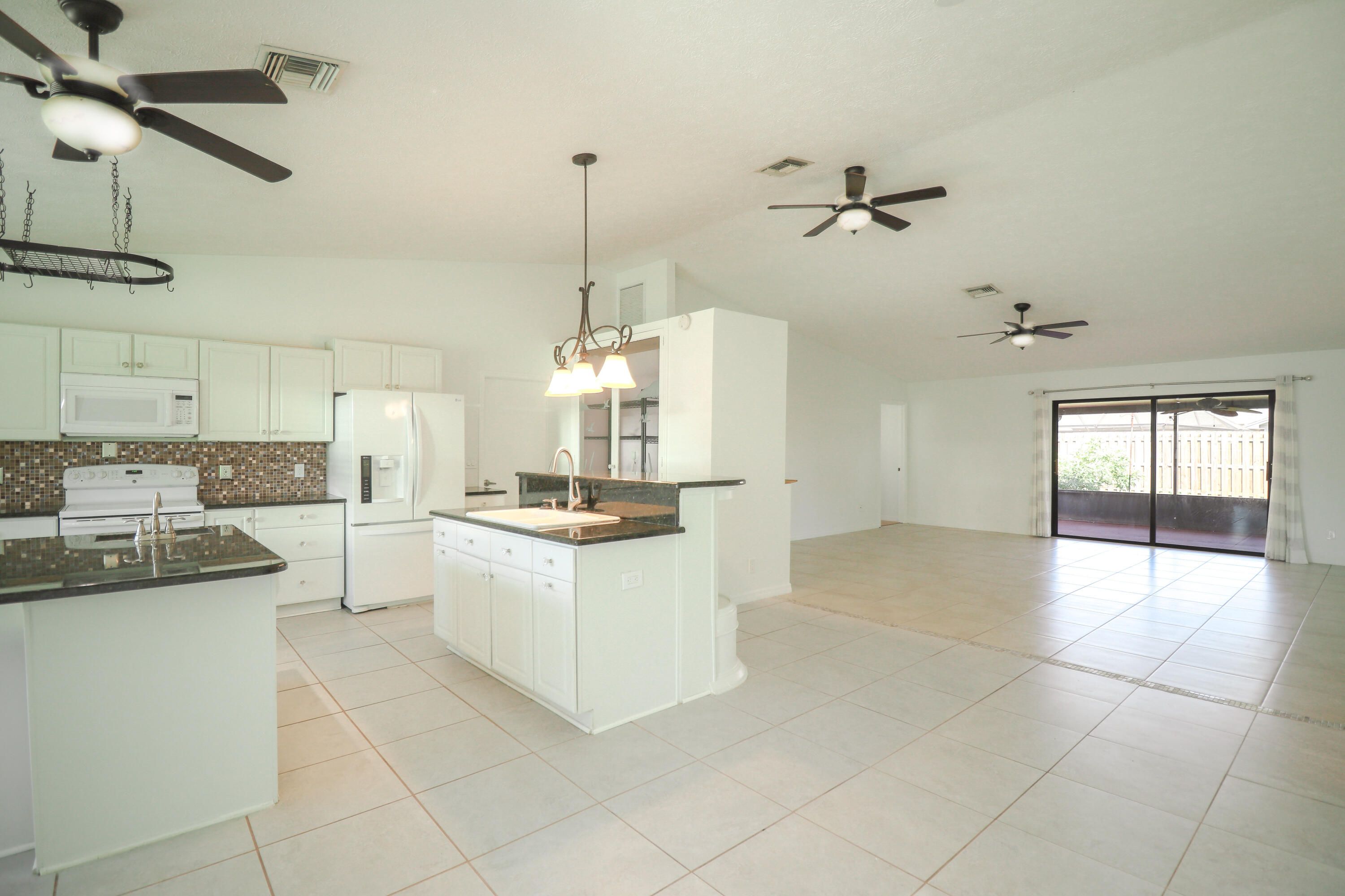 2421 SW 15th Terrace