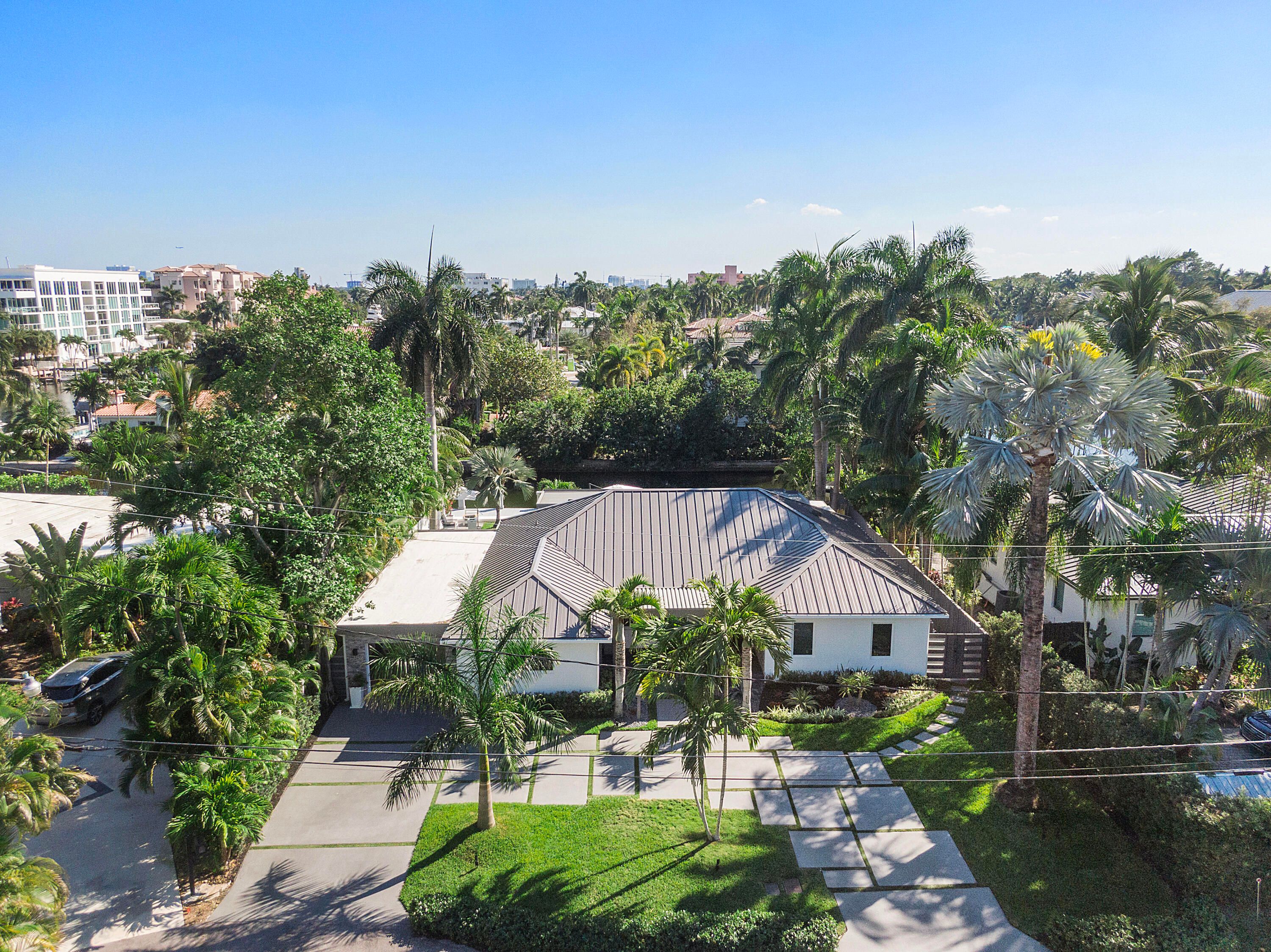 South Florida Home Search 6 1752 NE 1st Street