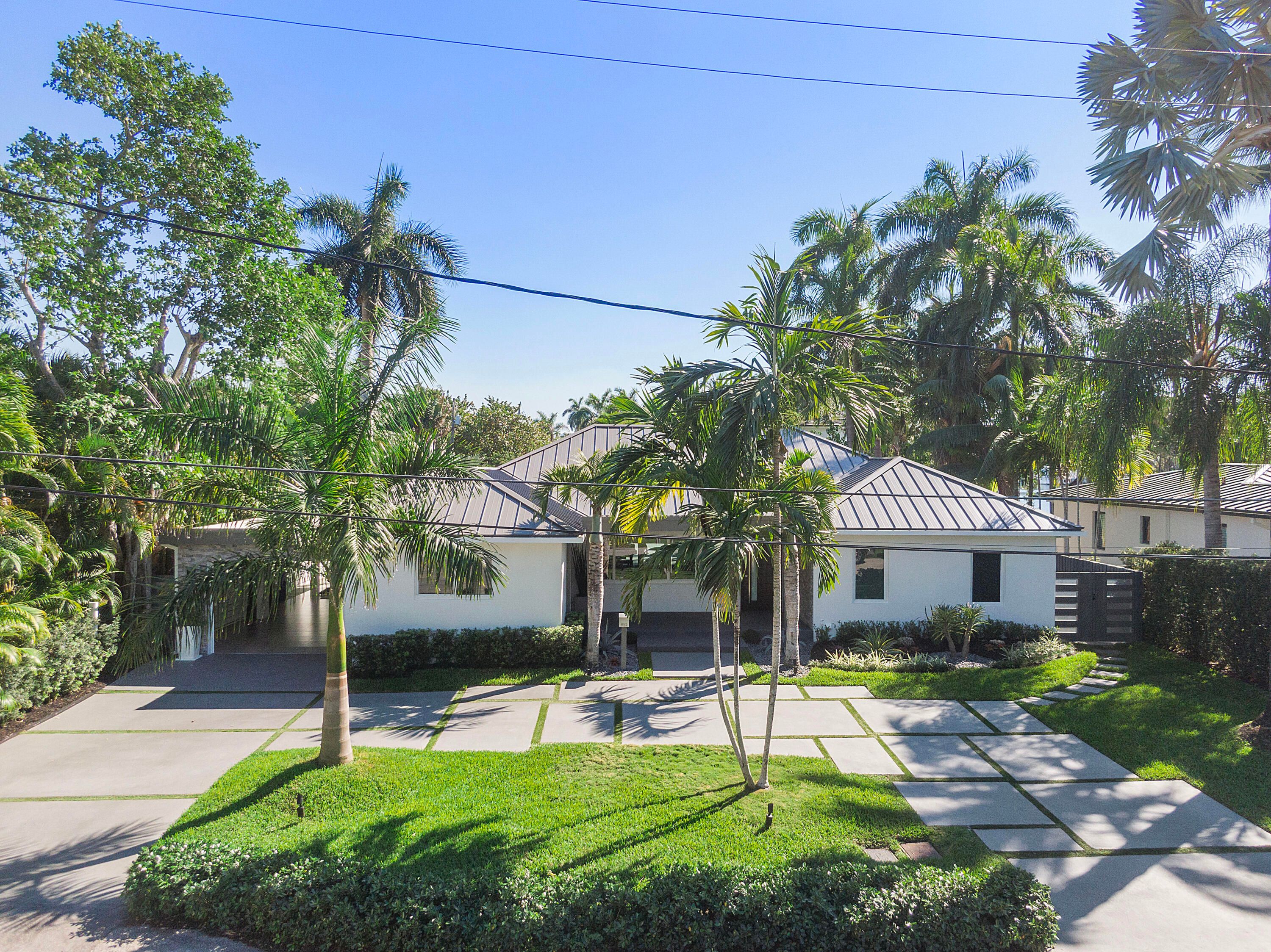 South Florida Home Search 5 1752 NE 1st Street