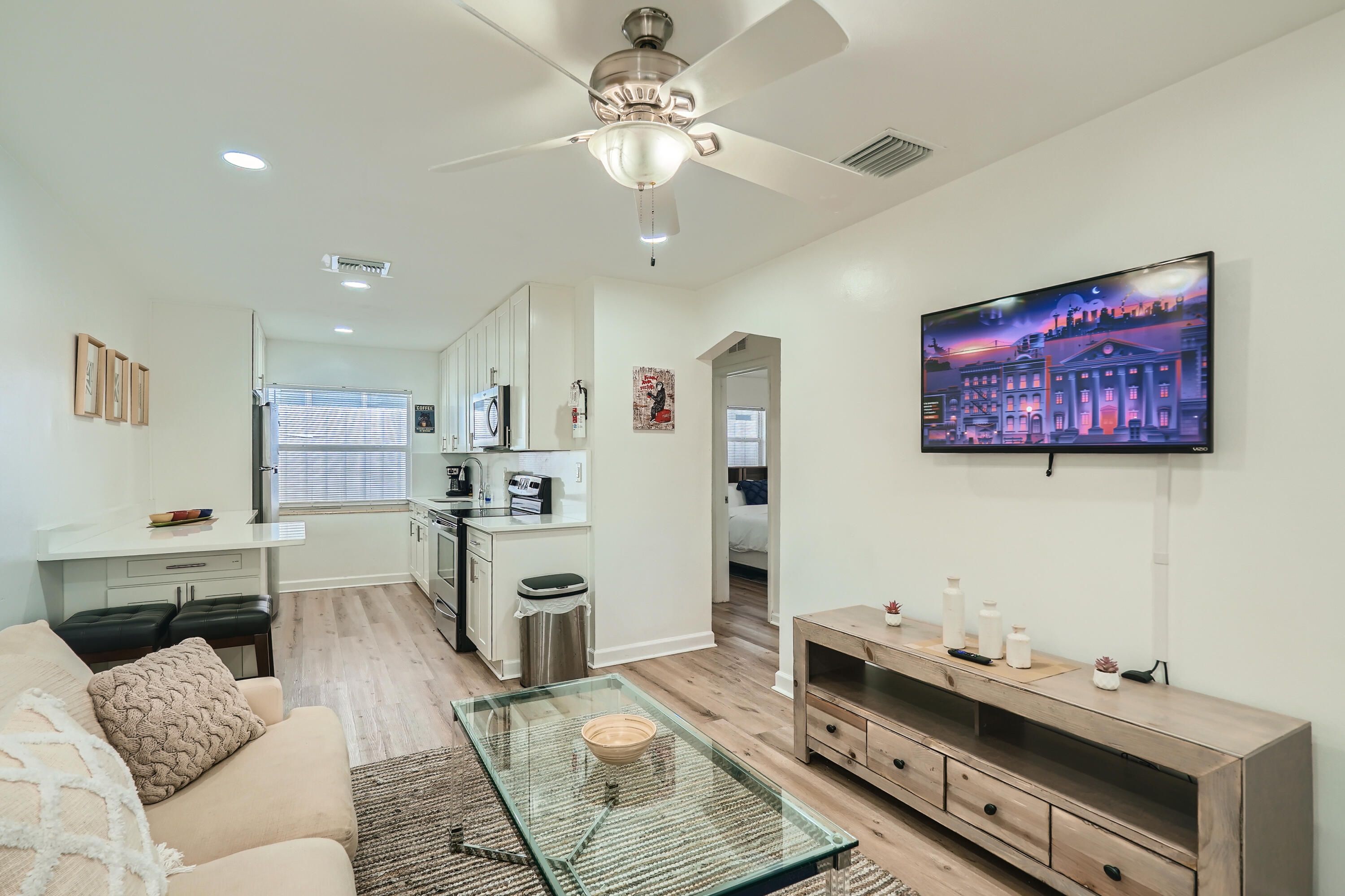 1235 Beach Road