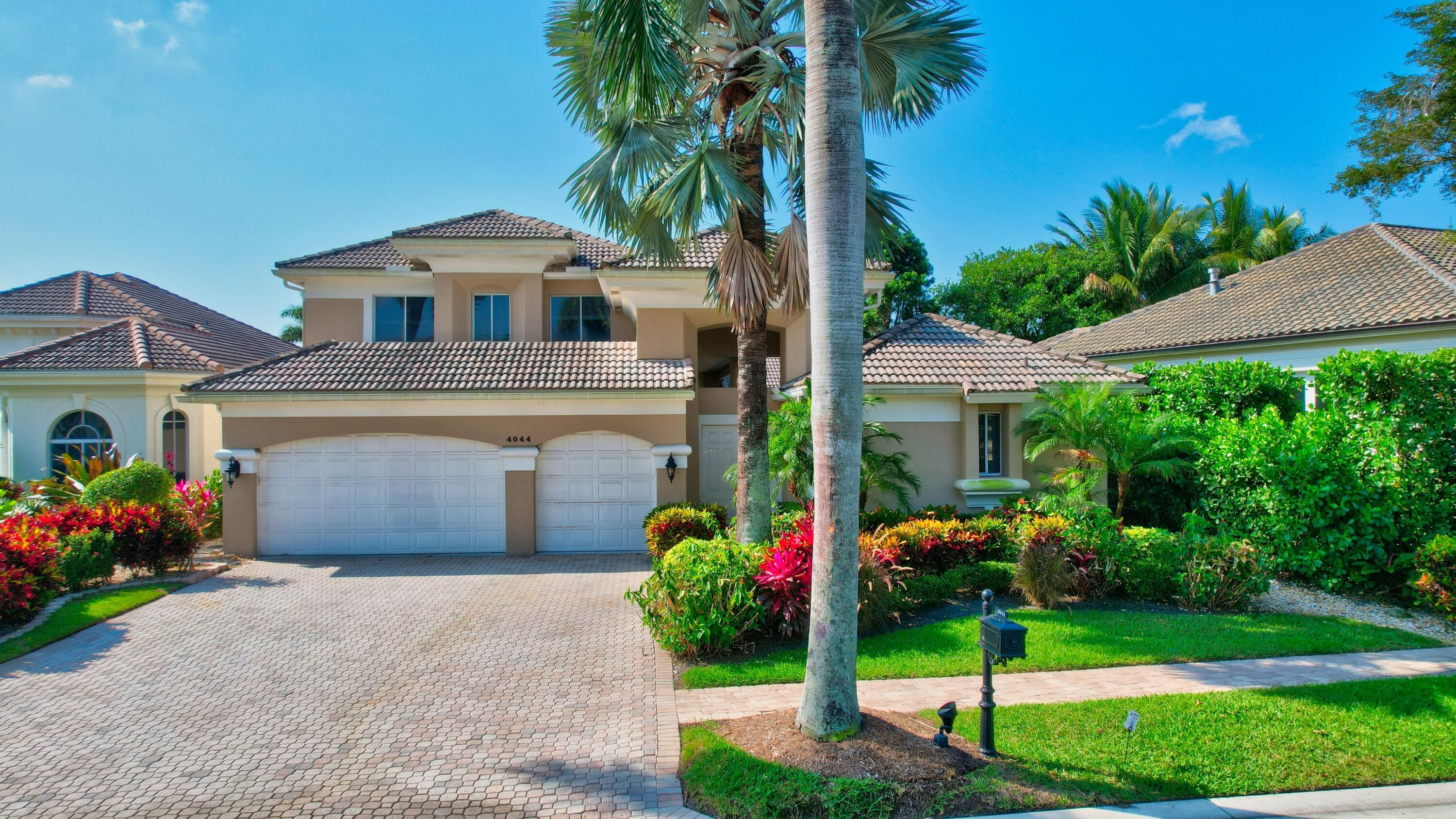 4044 Avalon Pointe Drive