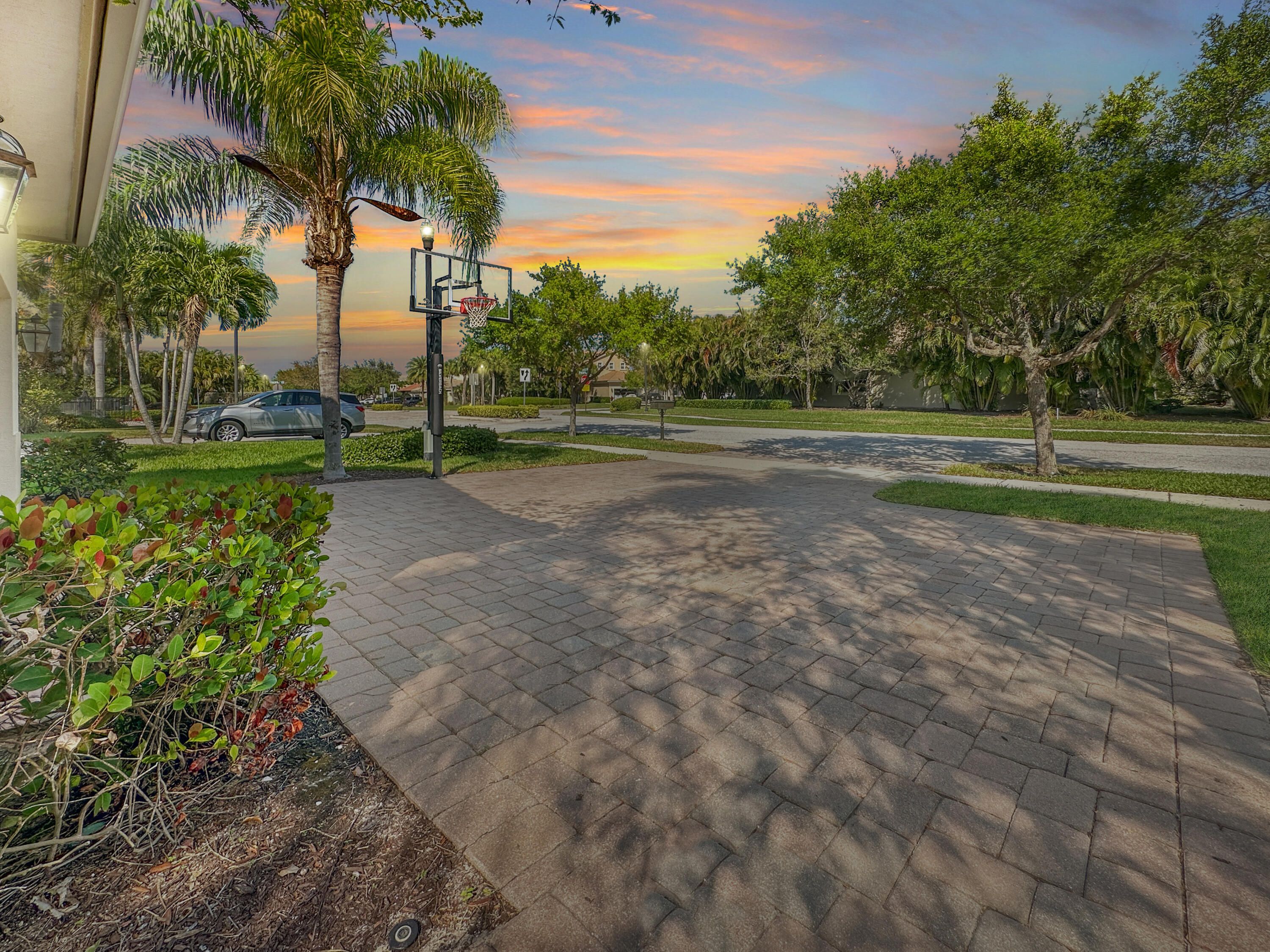 12323 Aviles Circle