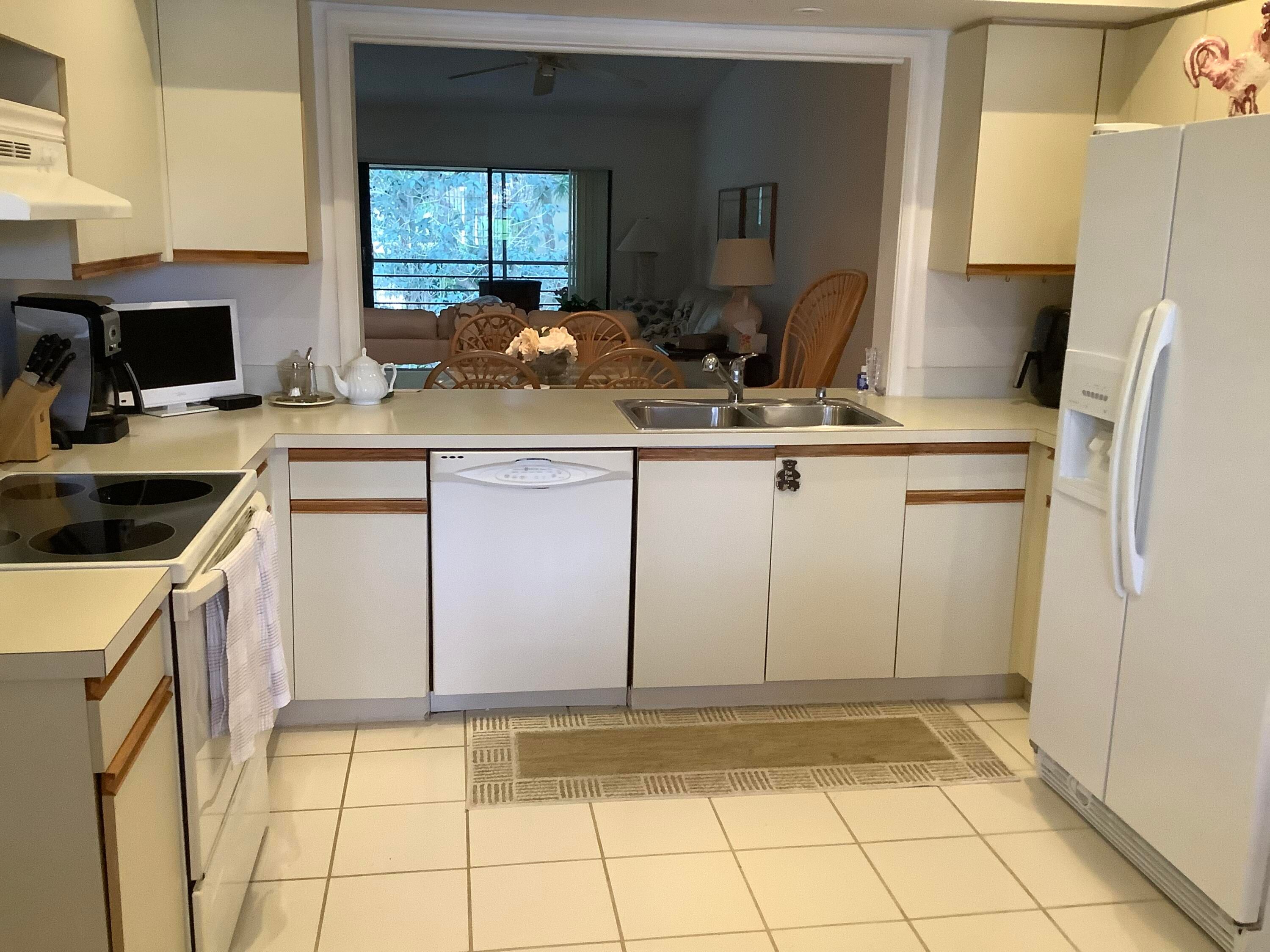 11186 Aspen Glen Drive