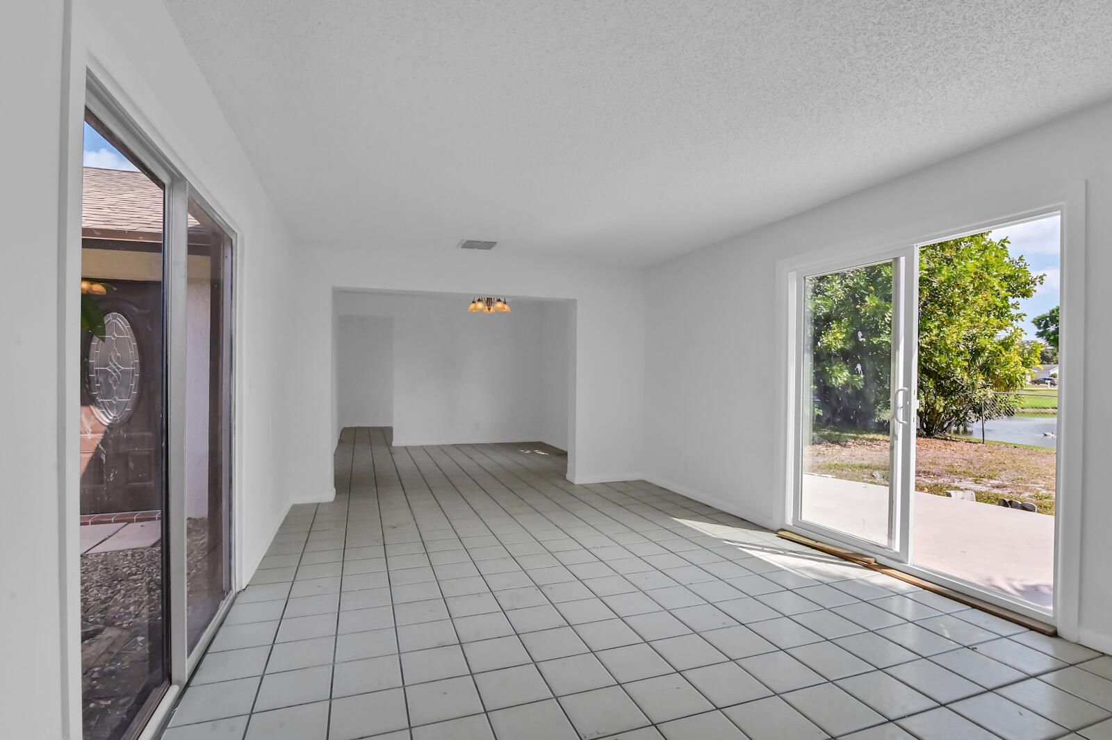Properties 1254 Carousel Way